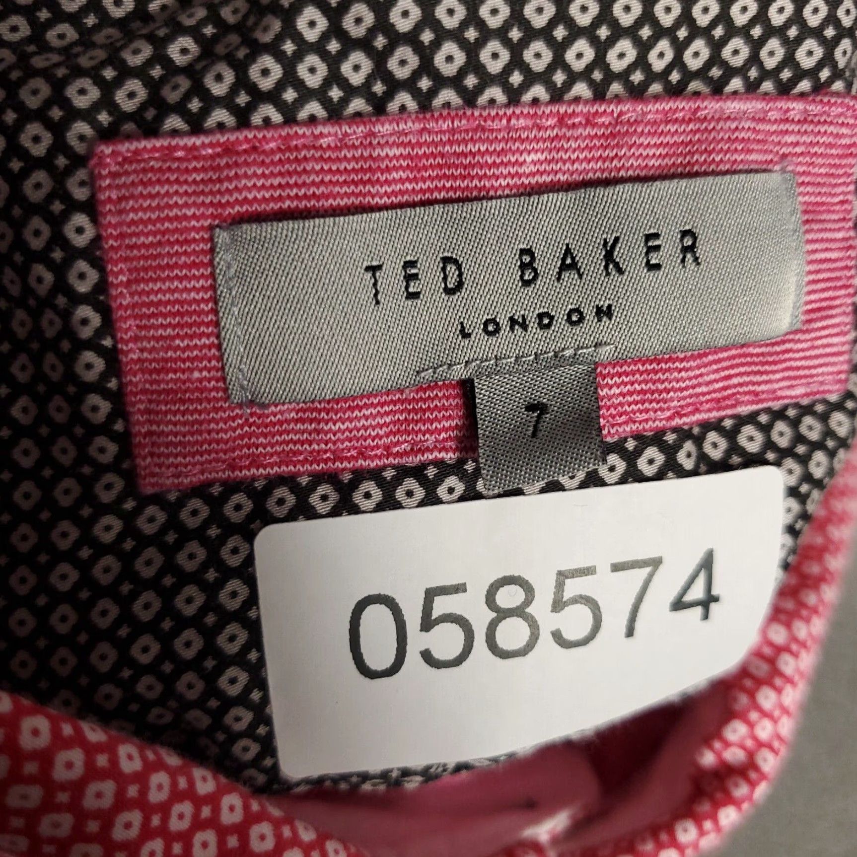 Ted Baker Ted Baker London Polo Shirt Mens Size 7 Pink Casual Short Sleeve Adult Polo Shirt Pink Modern Classic Mens 7 Size US M / EU 48-50 / 2 - 6 Thumbnail