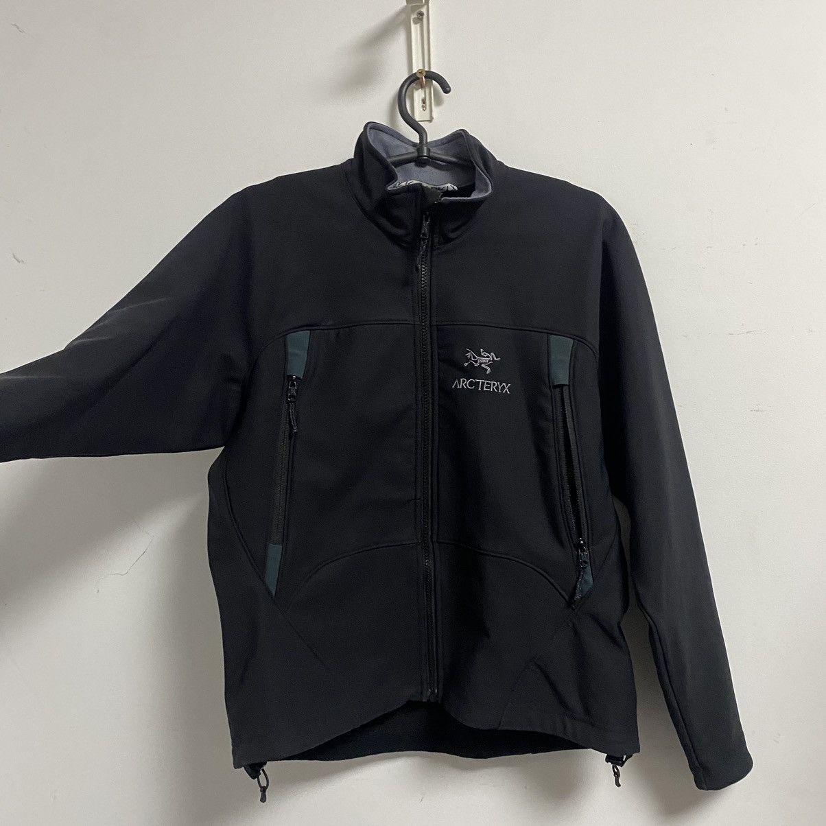 Arc'teryx Arcteryx jacket Streetwear Size M / US 6-8 / IT 42-44 - 3 Thumbnail