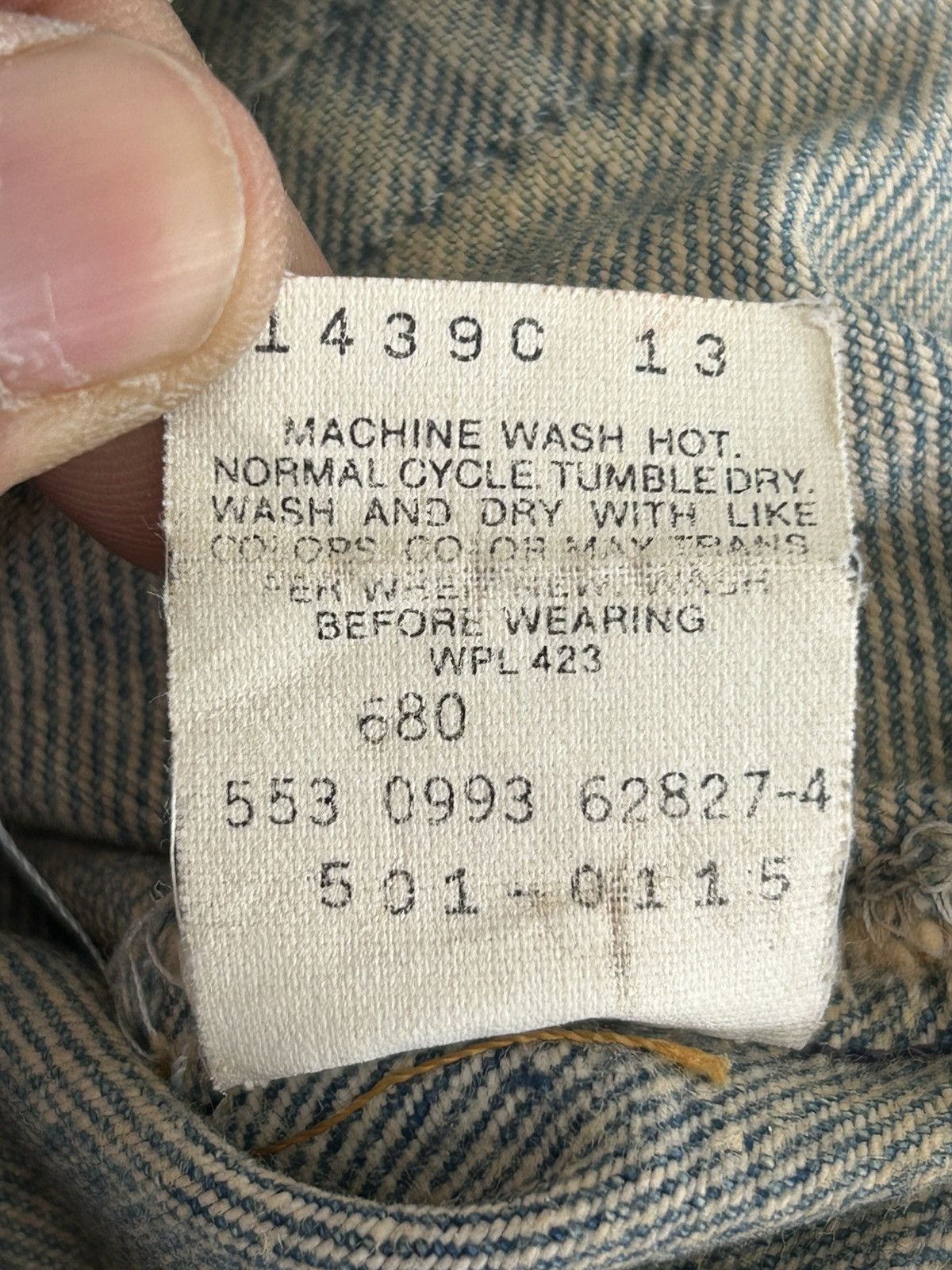 Levi's Levis 501 Vintage Ripped Jeans USA Size US 32 / EU 48 - 16 Thumbnail