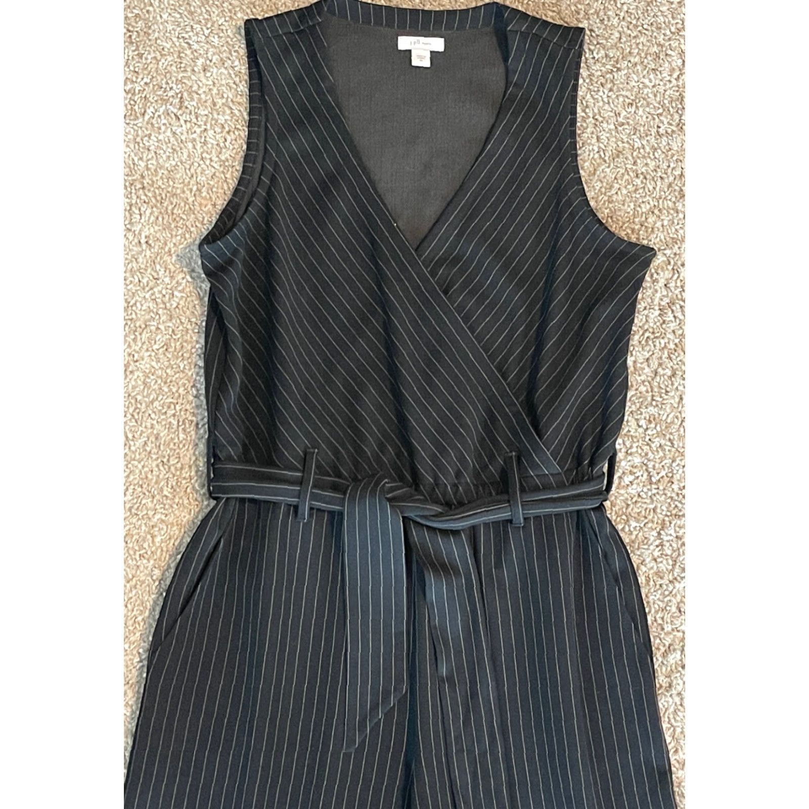 J. Jill J. Jill Jumpsuit XS Ponte Black White Striped V-Neck Stretch EUC One-Piece Women Regular Knit Sleeveless Party Casual Business Size 26" / US 2 / IT 38 - 6 Thumbnail