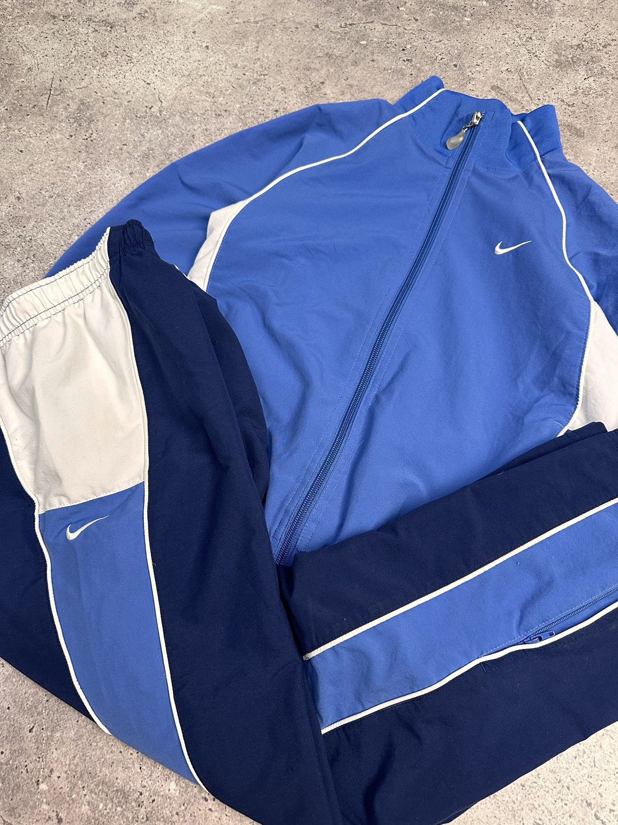 Nike Vintage Nike Track Suits kids Nylon Y2K 90s Size 10 years Size US XXS / EU 40 - 14 Thumbnail