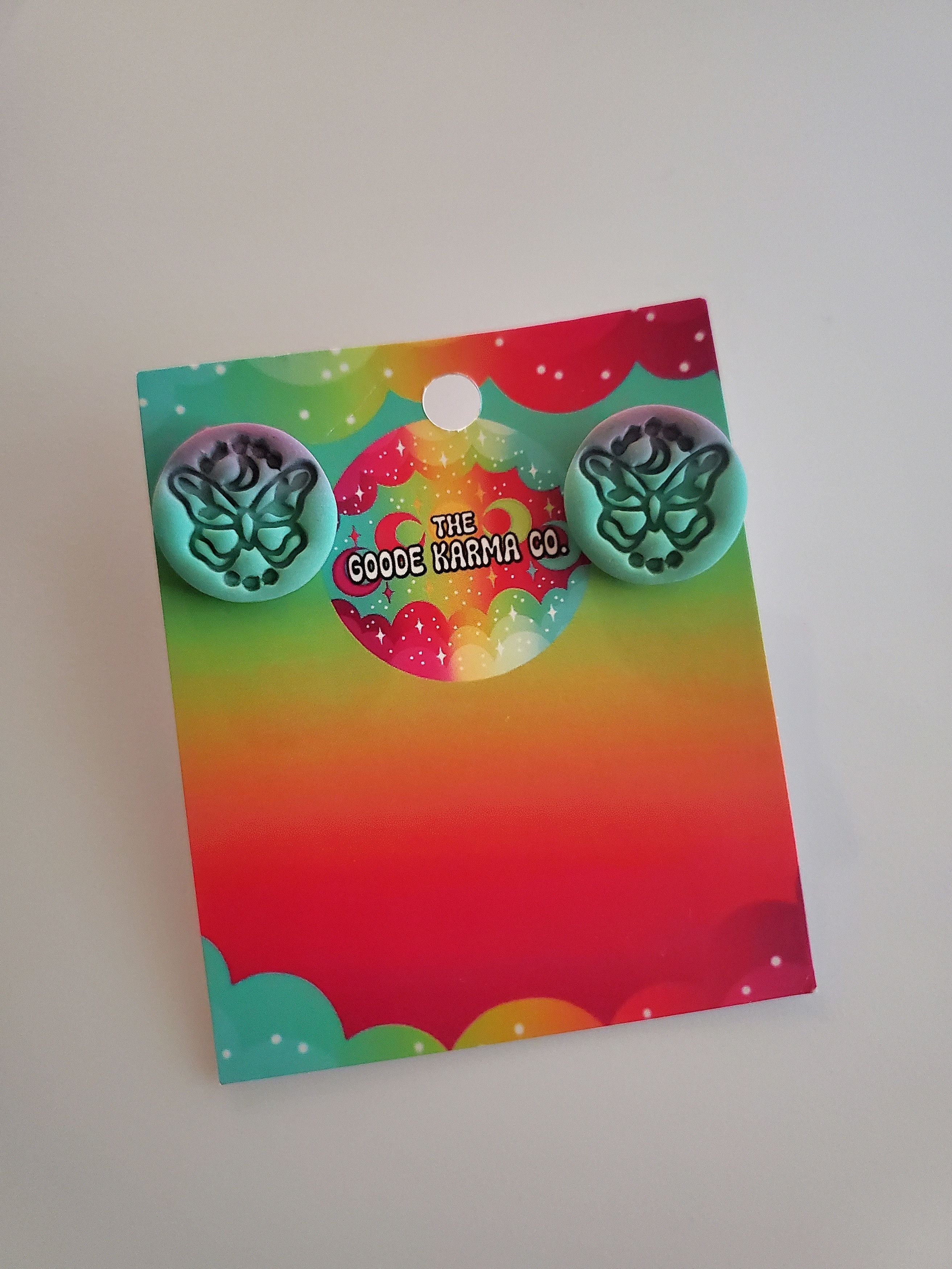 Other *Brand New* Handcrafted Ombre Butterfly Stud Earrings Size ONE SIZE - 1 Preview