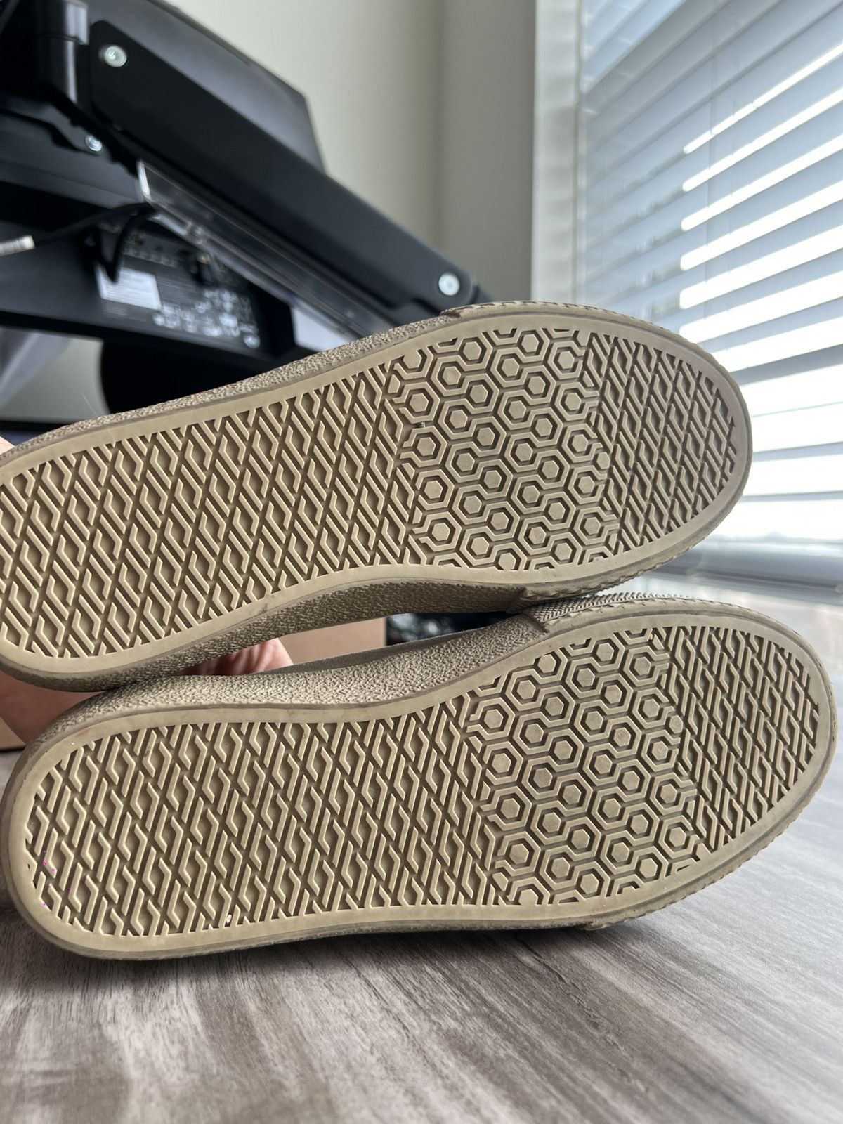 Burberry Burberry Larkhall Low Dark Honey Size 5.5 Women’s (EU 36) Size US 5.5 / IT 35.5 - 10 Thumbnail