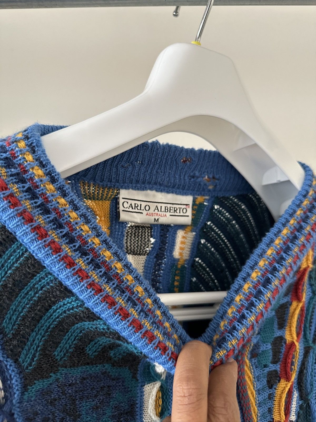 Coogi 1990s Carlo Alberto Distressed 3D knitted sweatshirt Size US M / EU 48-50 / 2 - 11 Thumbnail