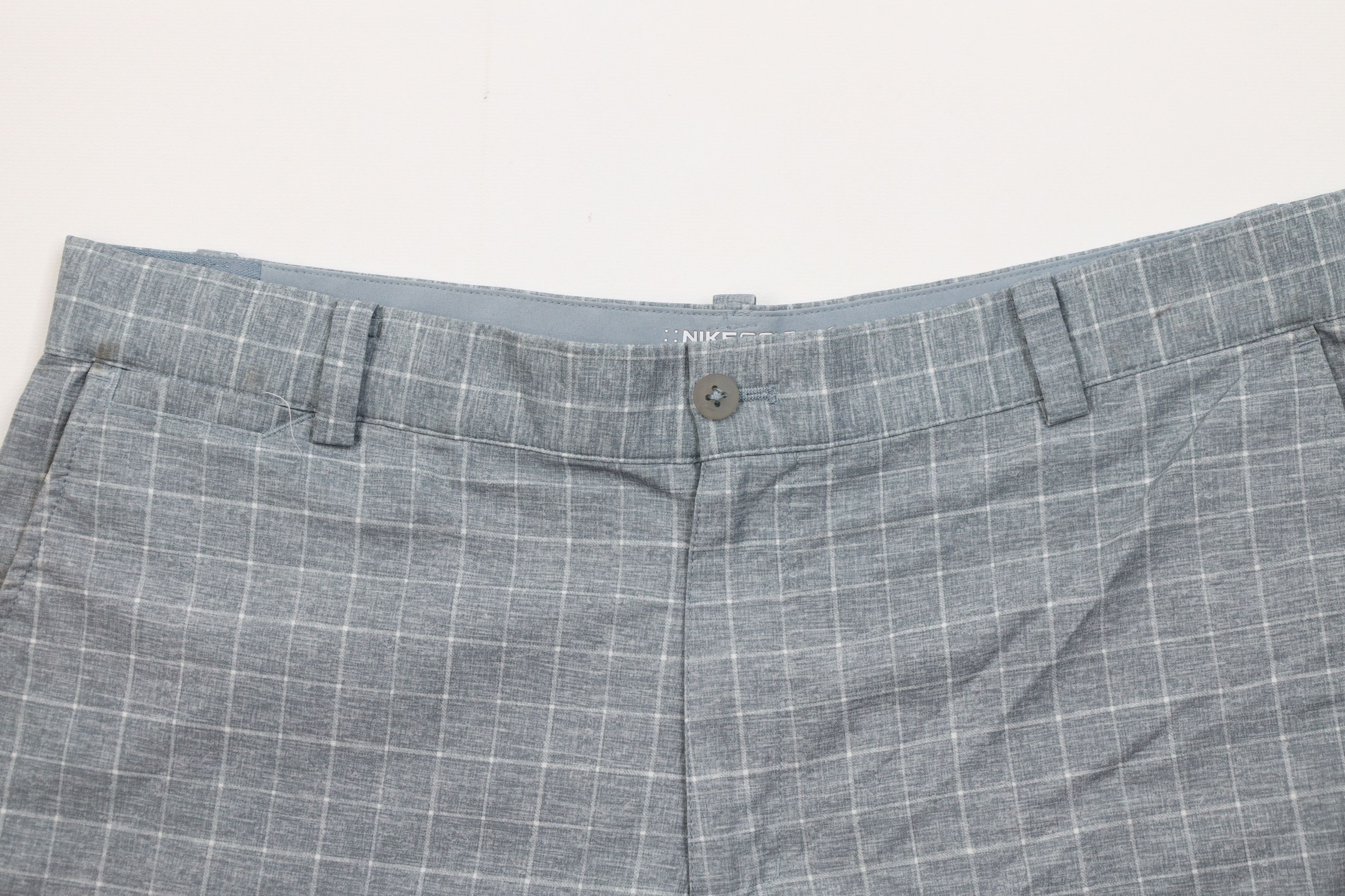Nike Nike Golf Tour Performance Knit Golfing Chino Shorts Plaid Size US 34 / EU 50 - 2 Thumbnail