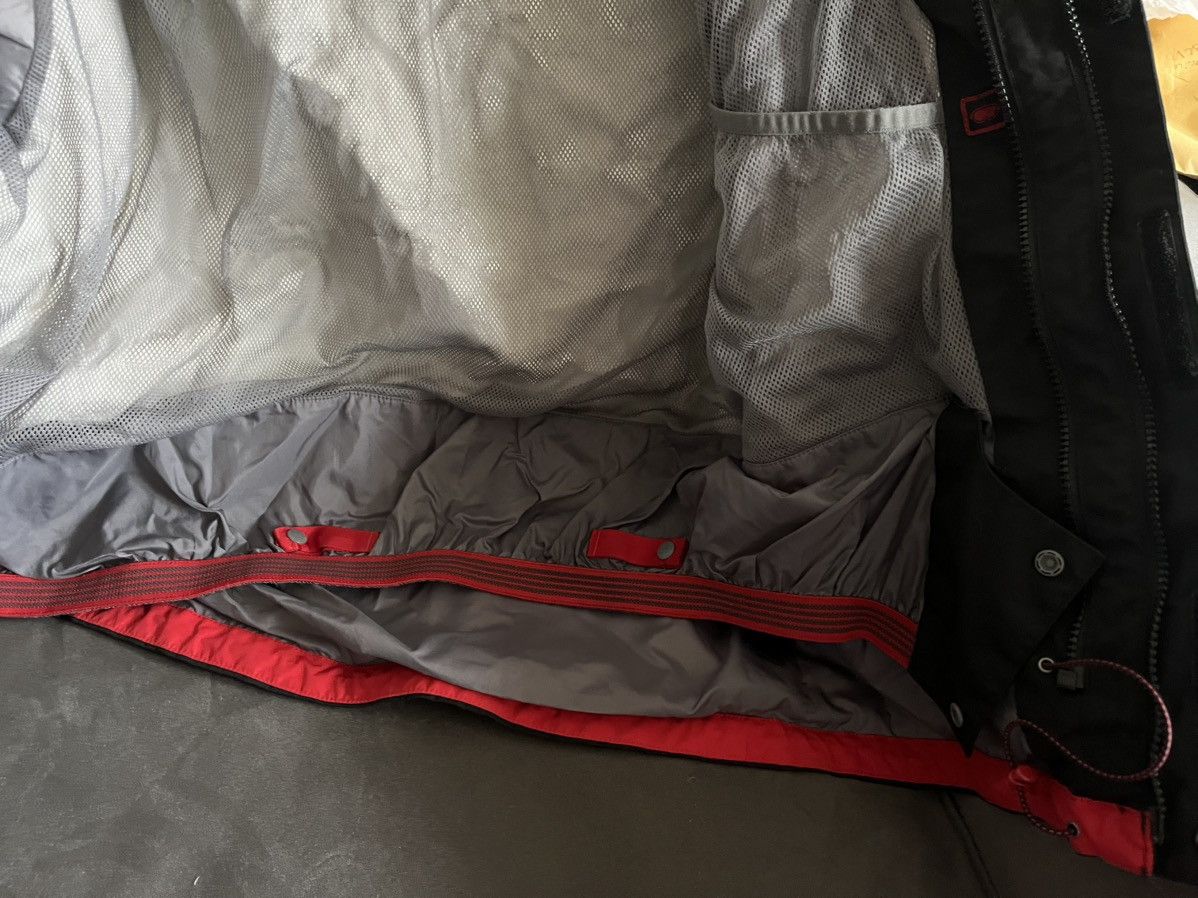 The North Face The North Face men's medium rain jacket Size US M / EU 48-50 / 2 - 11 Thumbnail