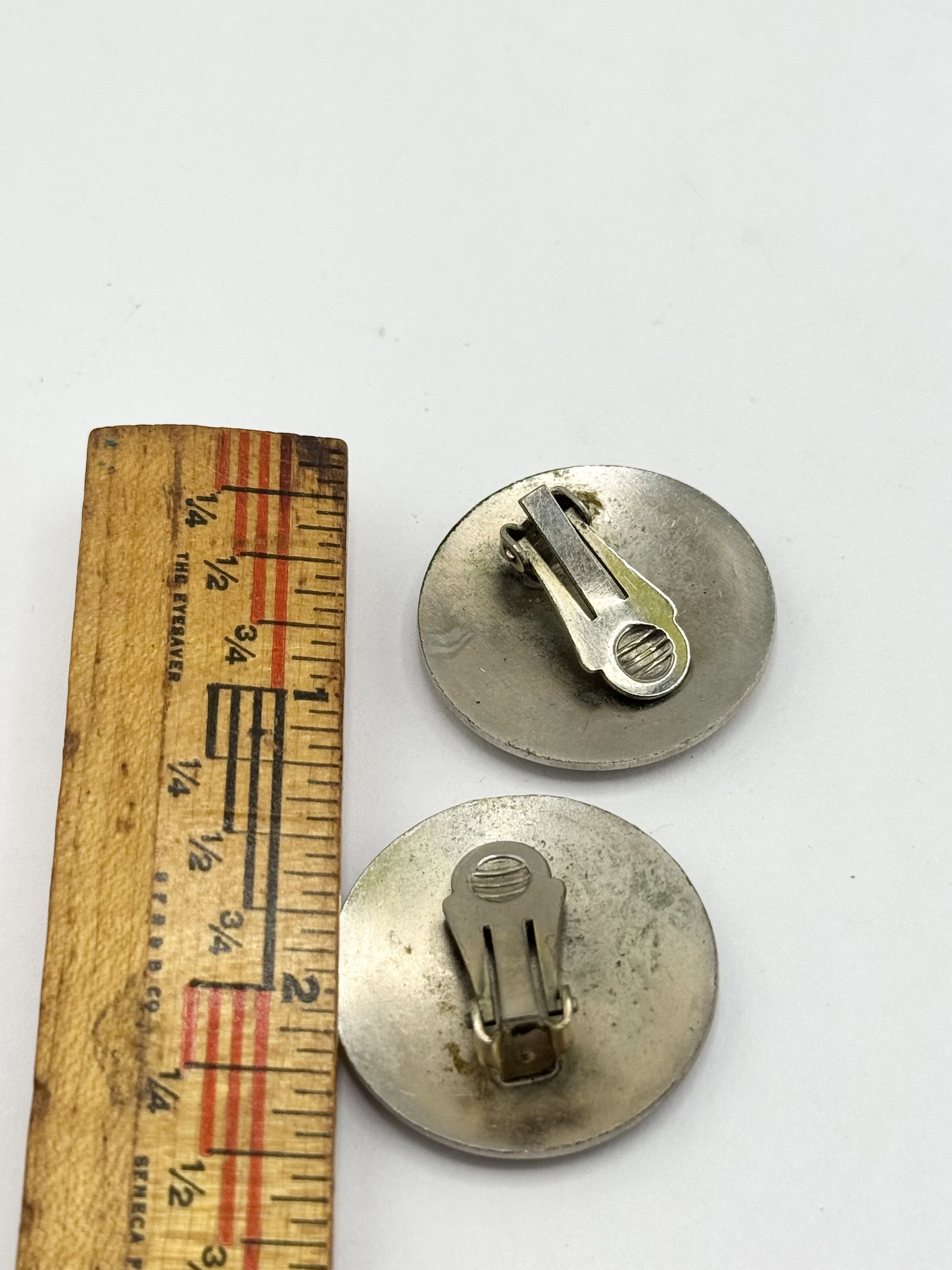 Vintage Vintage monogram design circle clip on earrings Size ONE SIZE - 4 Thumbnail