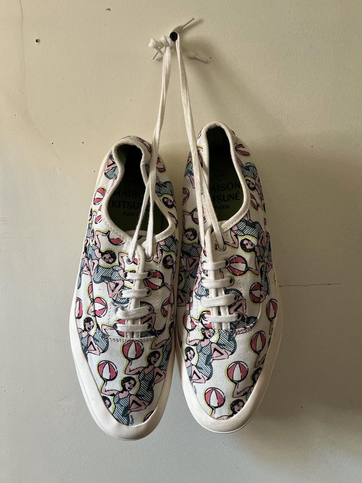 Maison Kitsune maison kitsune “Tenis dancing girls” canvas shoes Size US 10.5 / EU 43-44 - 1 Thumbnail