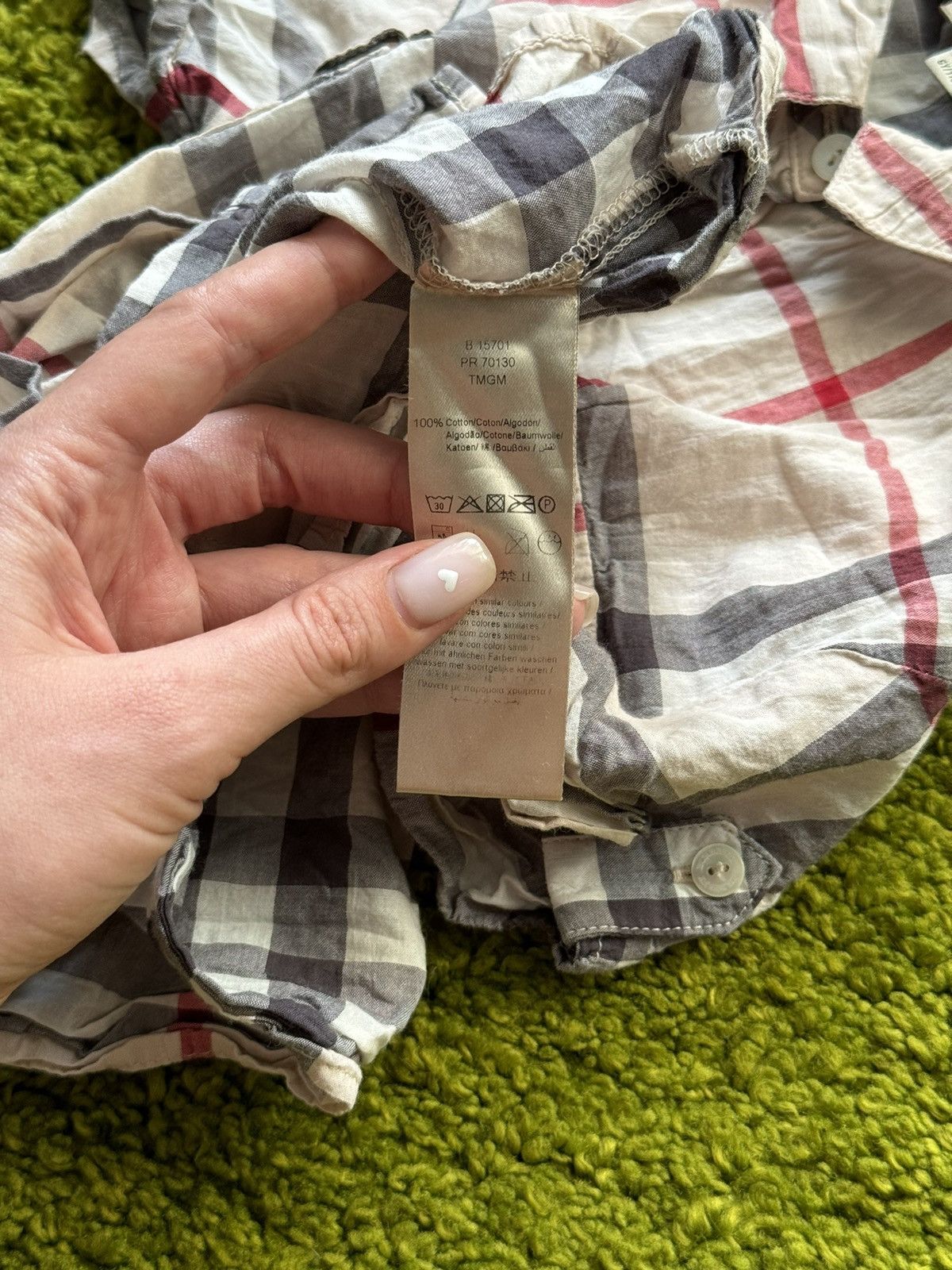Burberry × Designer Burberry iconic nova check kids shirt Size US XXS / EU 40 - 6 Thumbnail