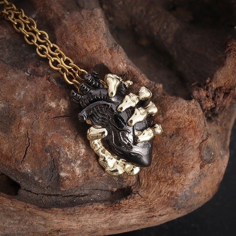 Jewelry Creative Gothic Skeleton Hand Heart Pendant Size ONE SIZE - 3 Thumbnail