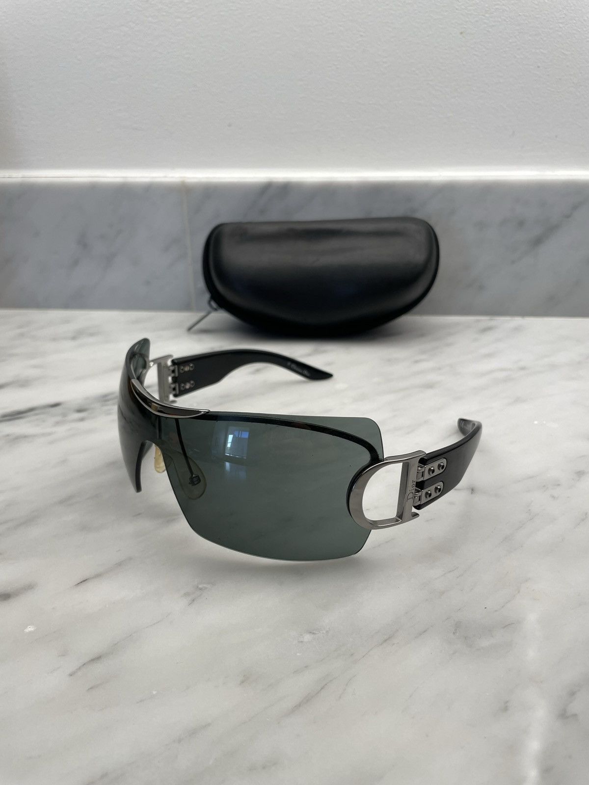 Dior Airspeed 1 Sunglasses Grailed