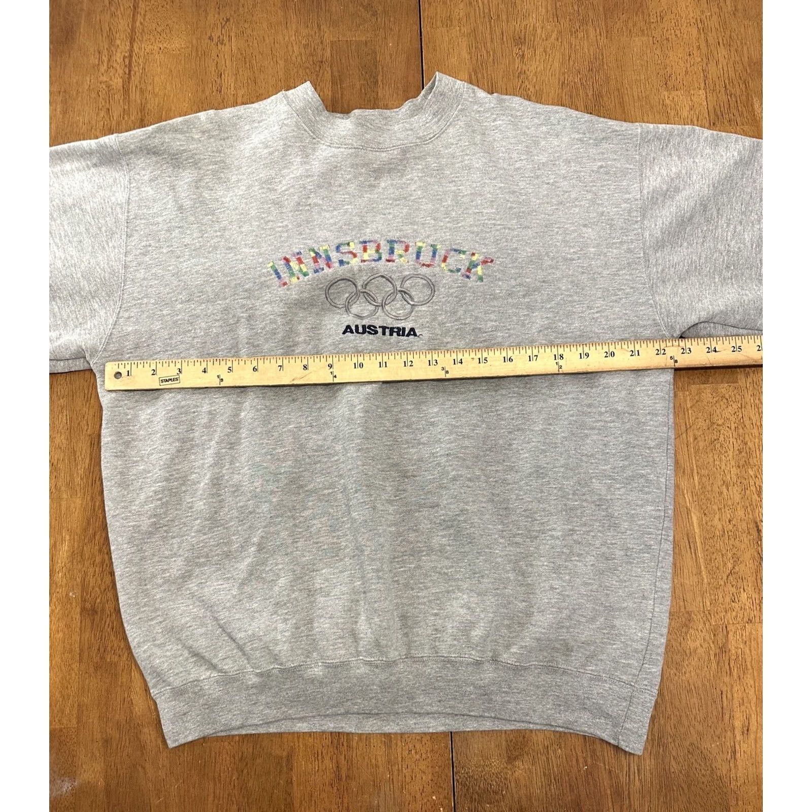 Vintage VINTAGE Innsbruck Austria Sweatshirt XL Crewneck Embroidered Size US XL / EU 56 / 4 - 5 Thumbnail