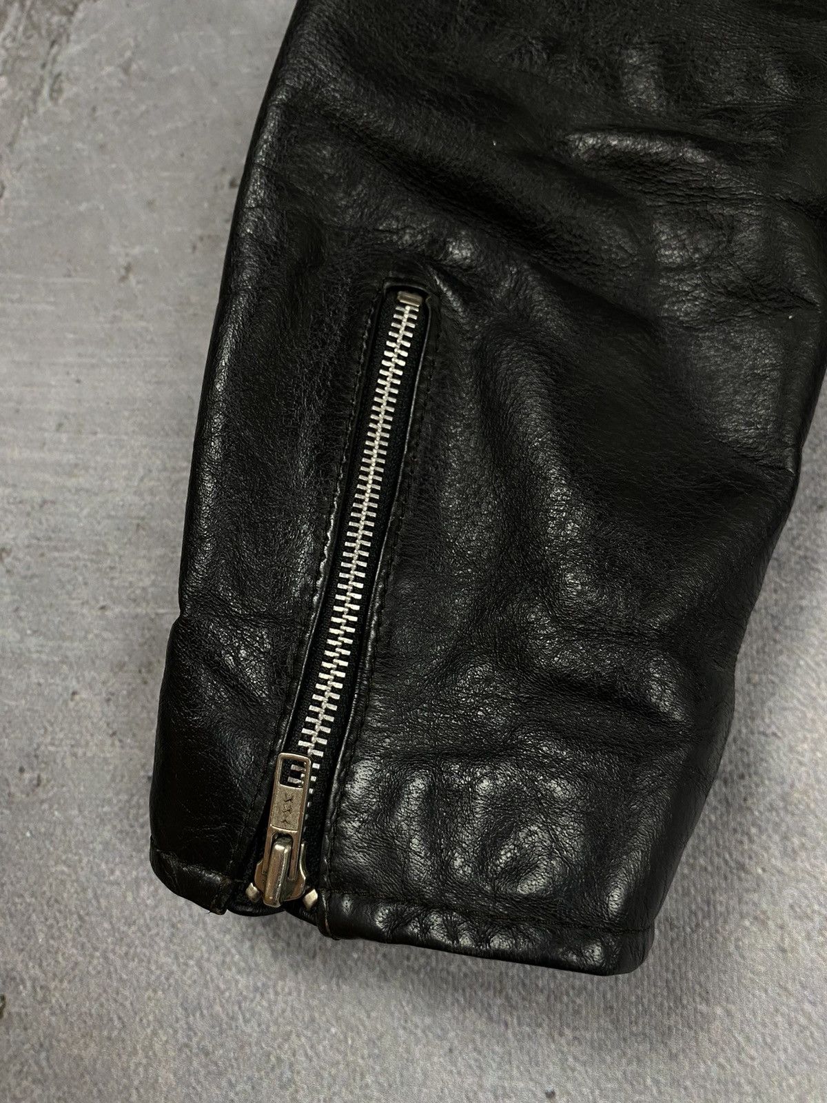 Vintage Nice leather jacket vintage 00s motorcycle jacket Size US L / EU 52-54 / 3 - 4 Thumbnail