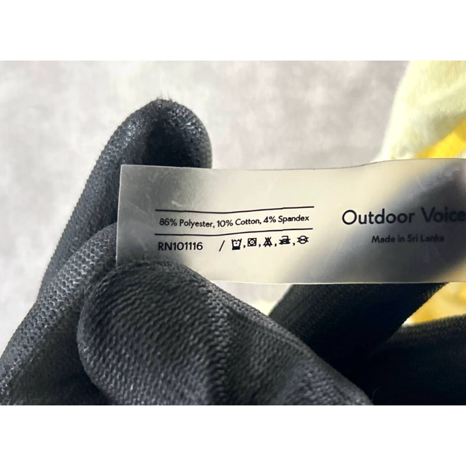 Outdoor Voices Outdoor Voices Shirt Womens Medium Yellow Running Turtleneck Size M / US 6-8 / IT 42-44 - 4 Thumbnail