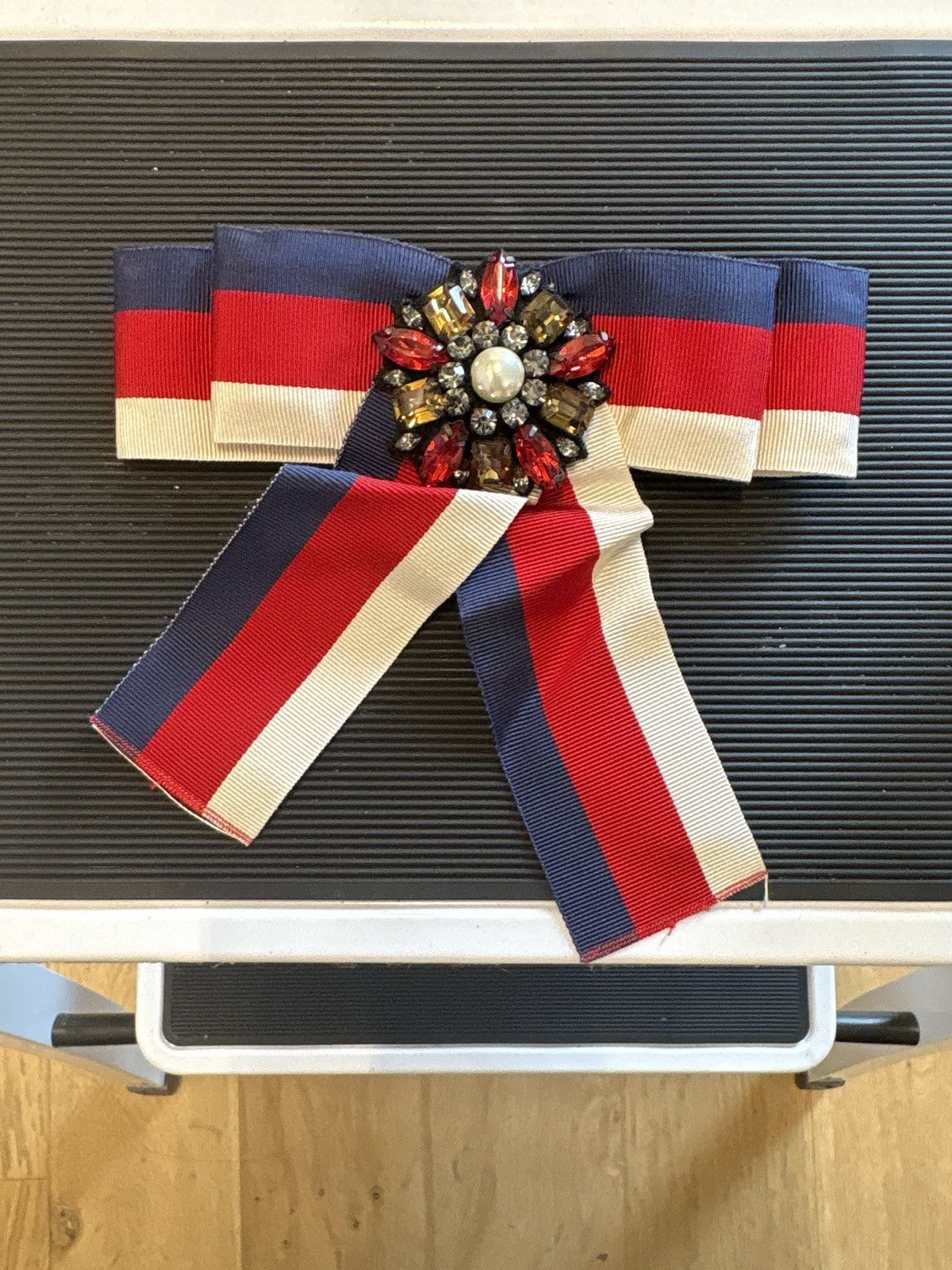 Gucci Gucci brooch - red, white and blue Size ONE SIZE - 1 Thumbnail