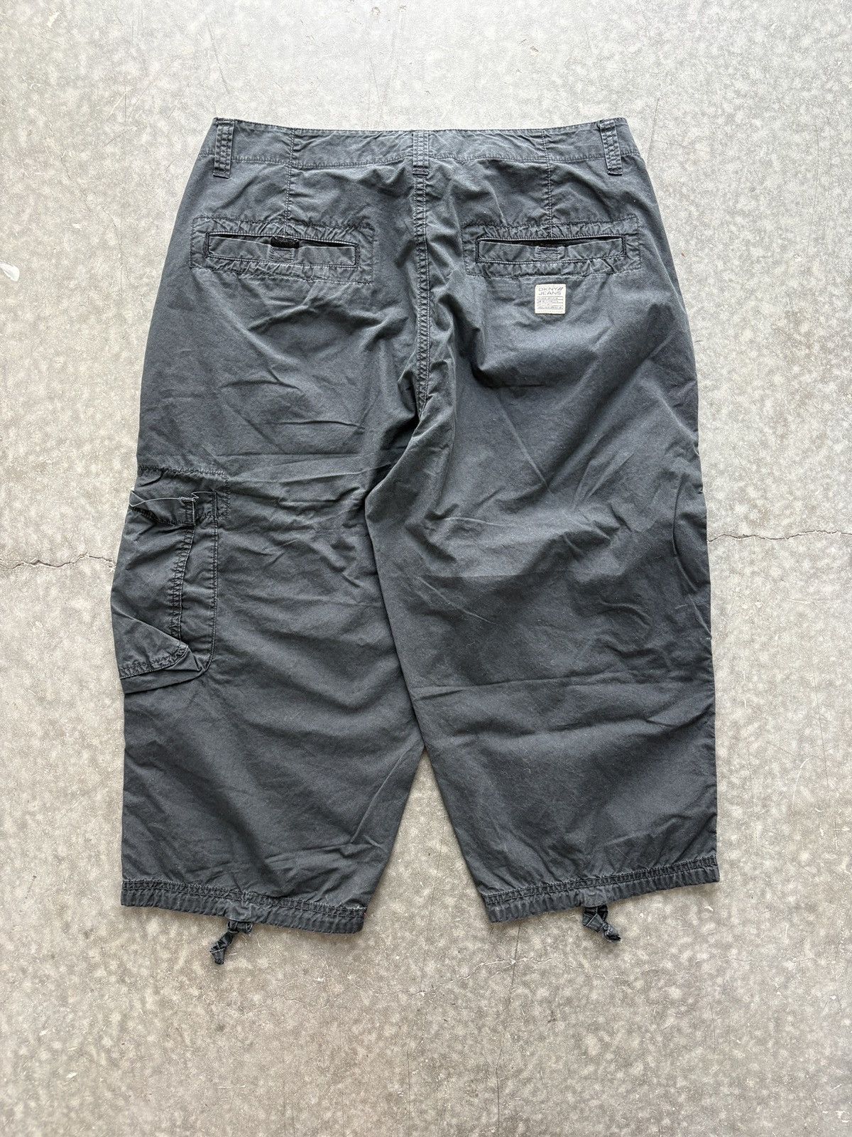 DKNY Vintage Y2K DKNY Baggy Long Shorts Skater Style Size US 34 / EU 50 - 9 Thumbnail