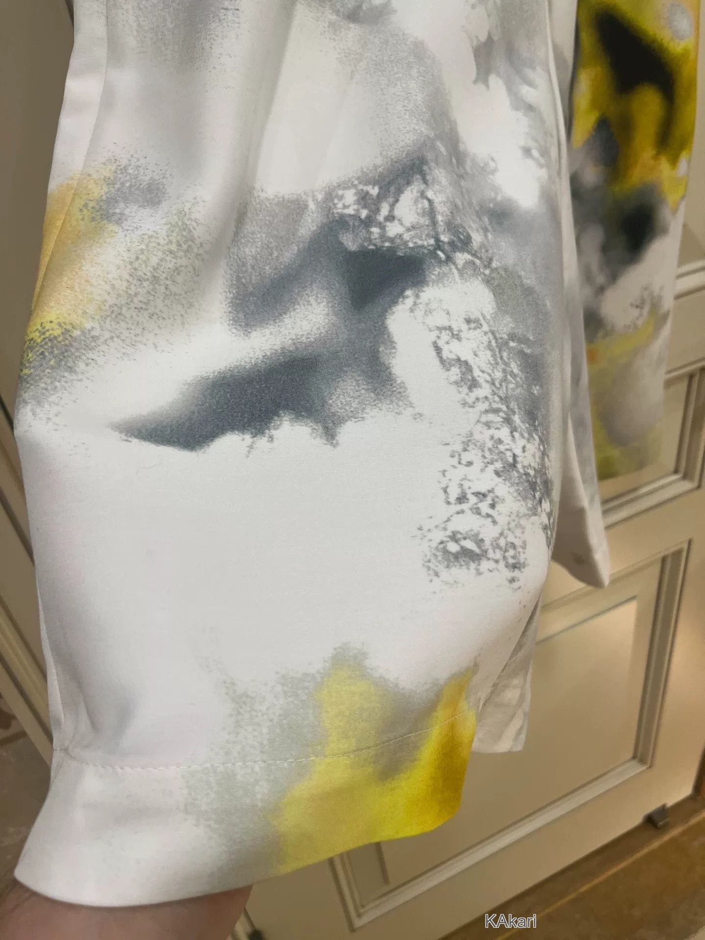 Alexander McQueen Alexander McQueen Abstract Pattern Shorts Size US 28 / EU 44 - 9 Thumbnail