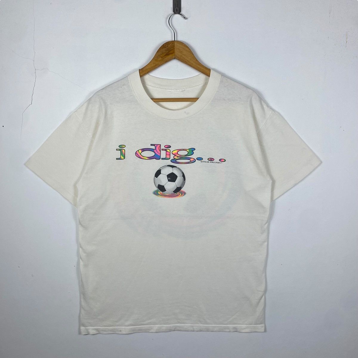 Vintage Vintage 90's I Dig Girl World Sports Graphic Tee Shirt Size US XL / EU 56 / 4 - 5 Thumbnail