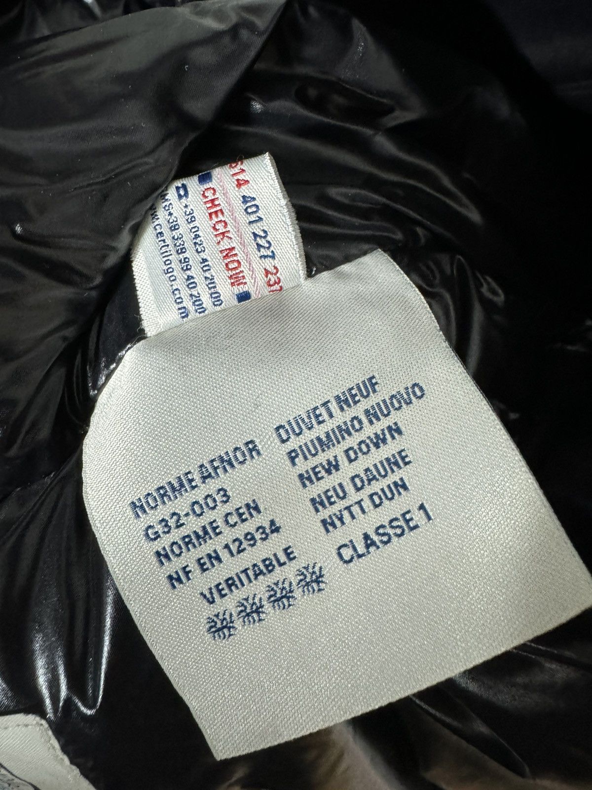 Moncler Moncler Berriat Jacket Size US XS / EU 42 / 0 - 7 Thumbnail