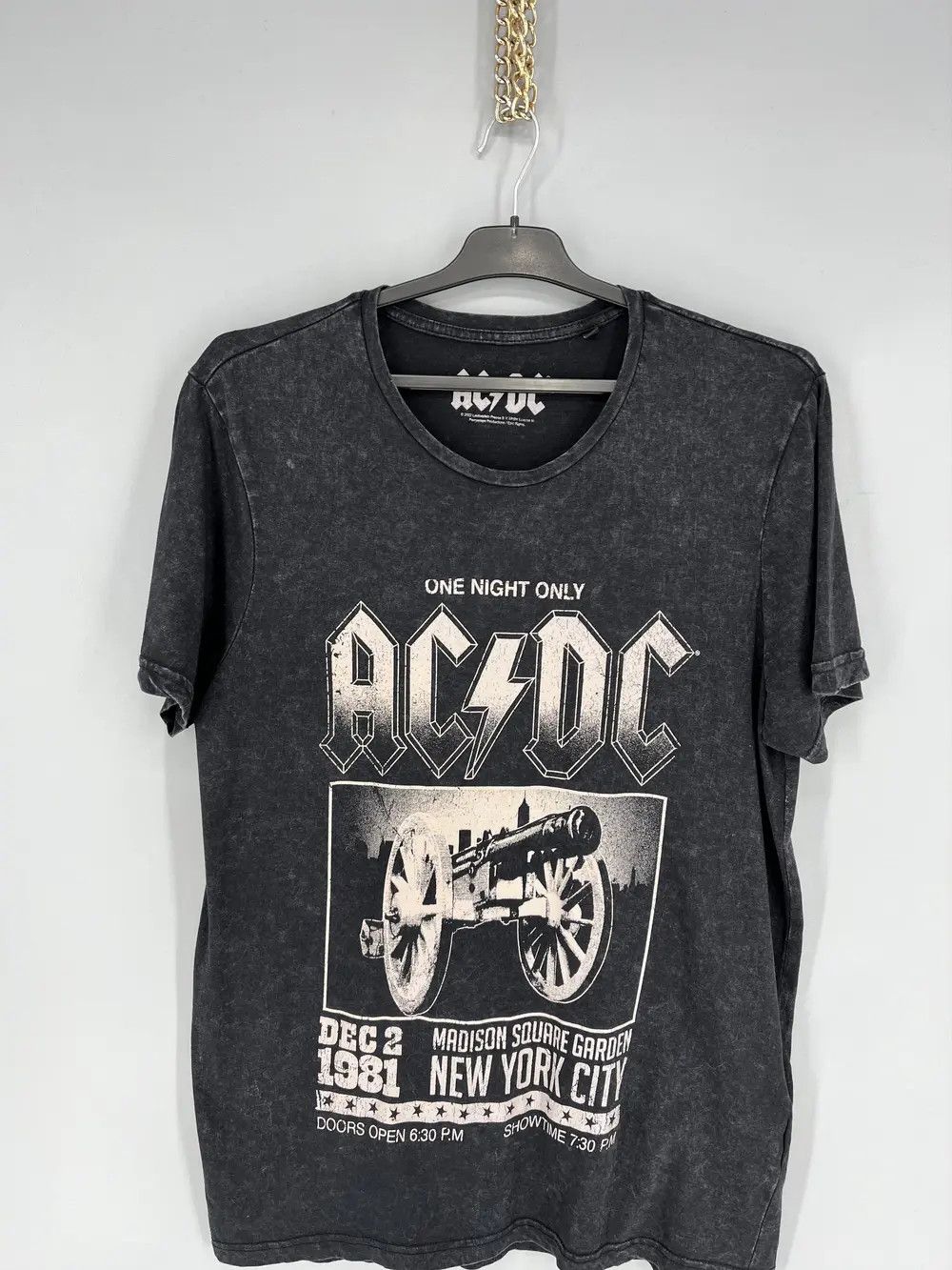 Vintage VINTAGE Y2K ACDC TEE SHIRT BAND TEE SIZE M Size US M / EU 48-50 / 2 - 6 Thumbnail