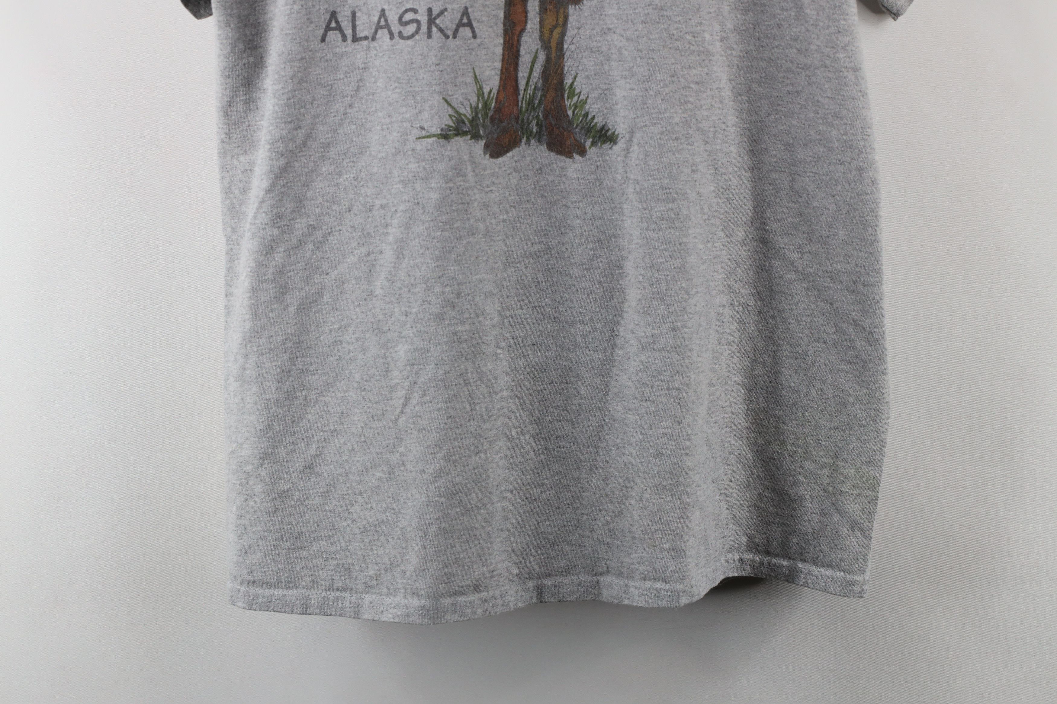 Vintage Vintage 90s Streetwear Out Alaska Moose Short Sleeve T-Shirt Size US S / EU 44-46 / 1 - 3 Thumbnail