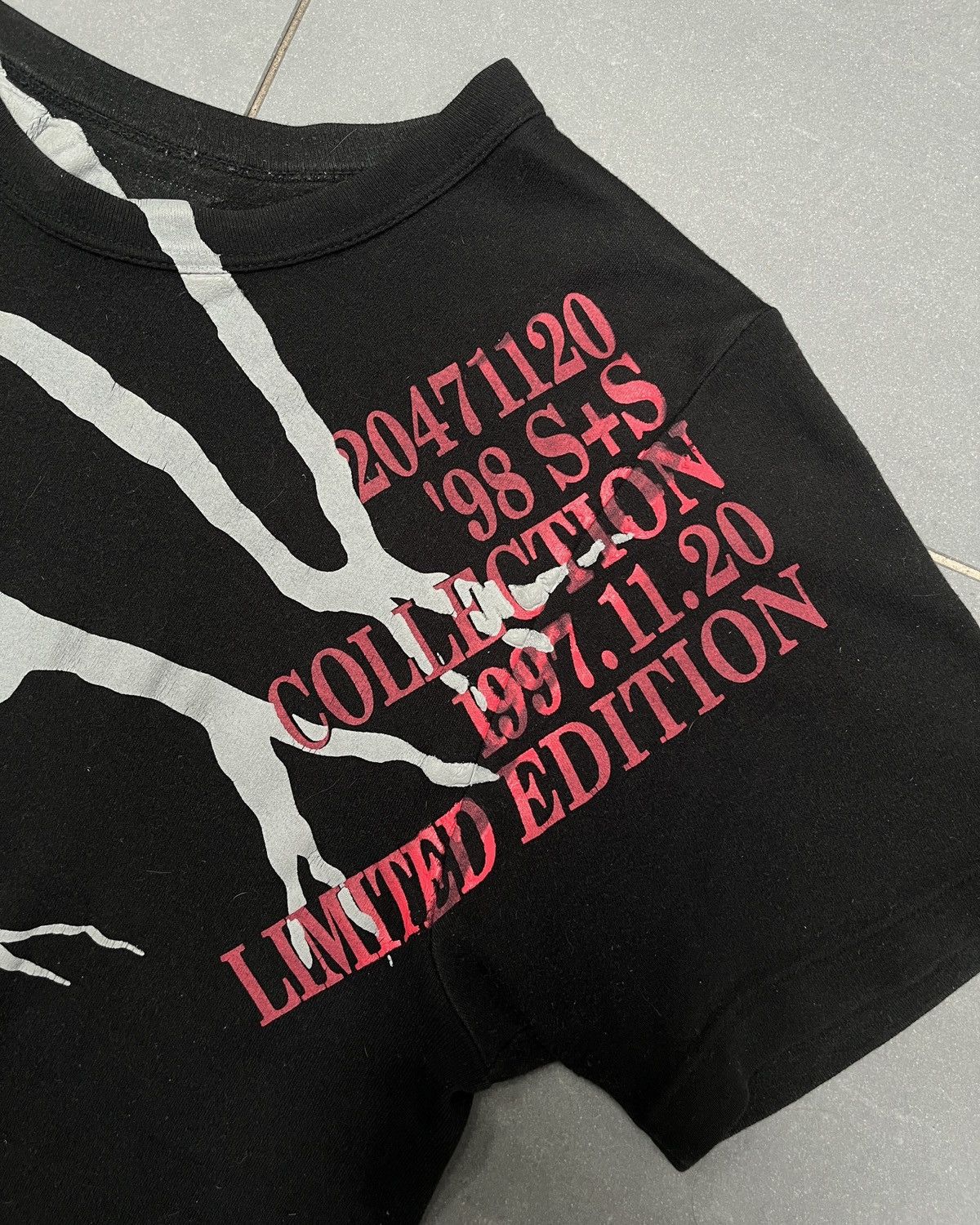 20471120 20471120 SS98 Veins Tee Size US S / EU 44-46 / 1 - 2 Thumbnail