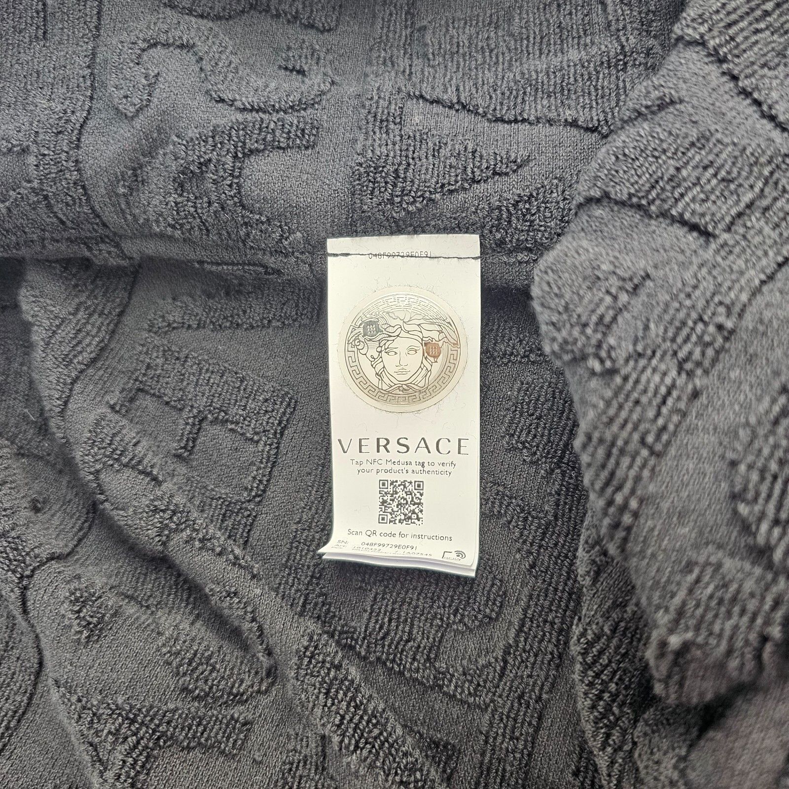 Versace VERSACE Greca Black Unisex Crystals Bathrobe New Size US XXS / EU 40 - 7 Thumbnail