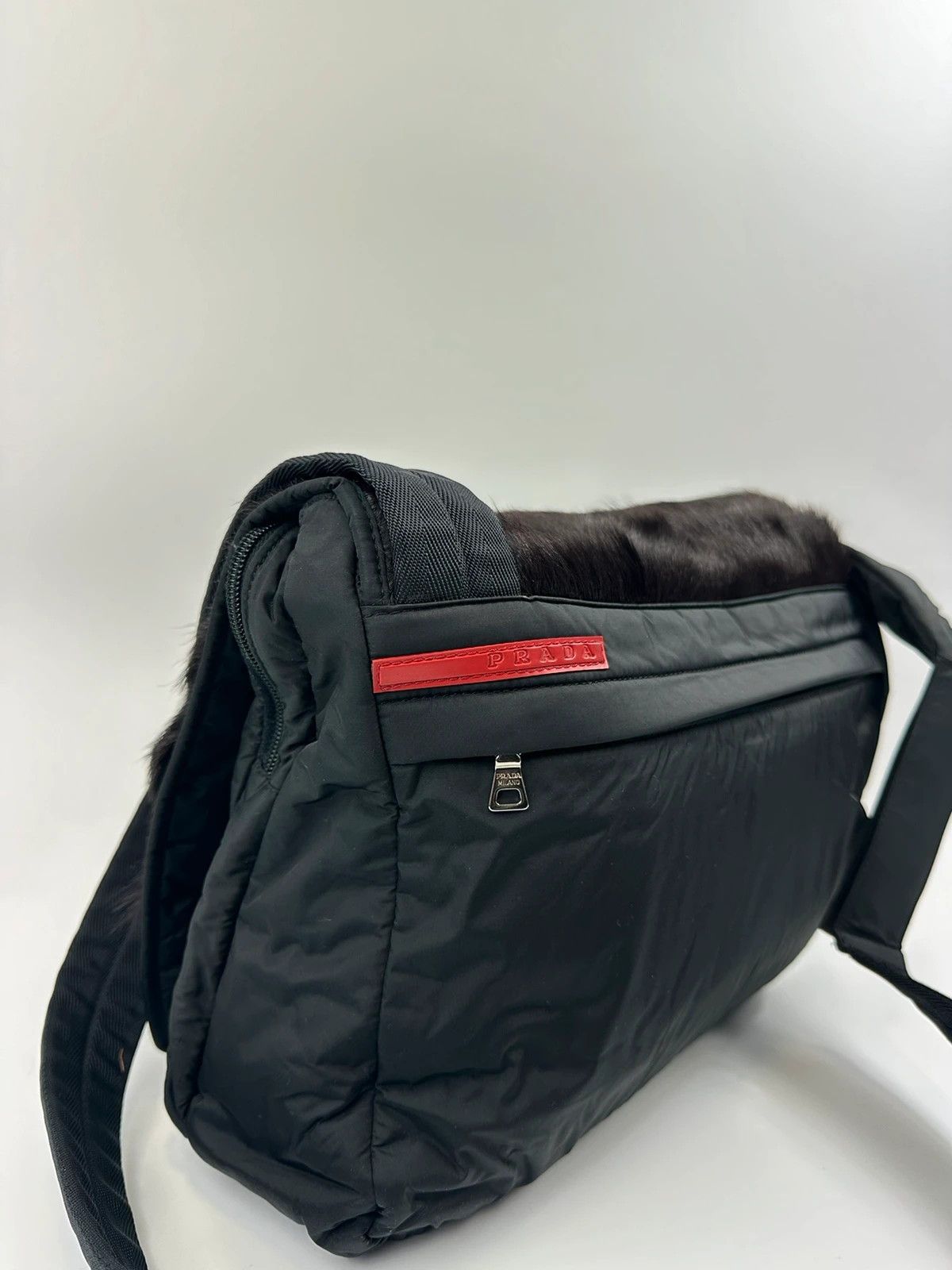 Prada Prada Sport FW1999 Fur Nylon Crossbody Bag Slingbag Black Size ONE SIZE - 8 Thumbnail