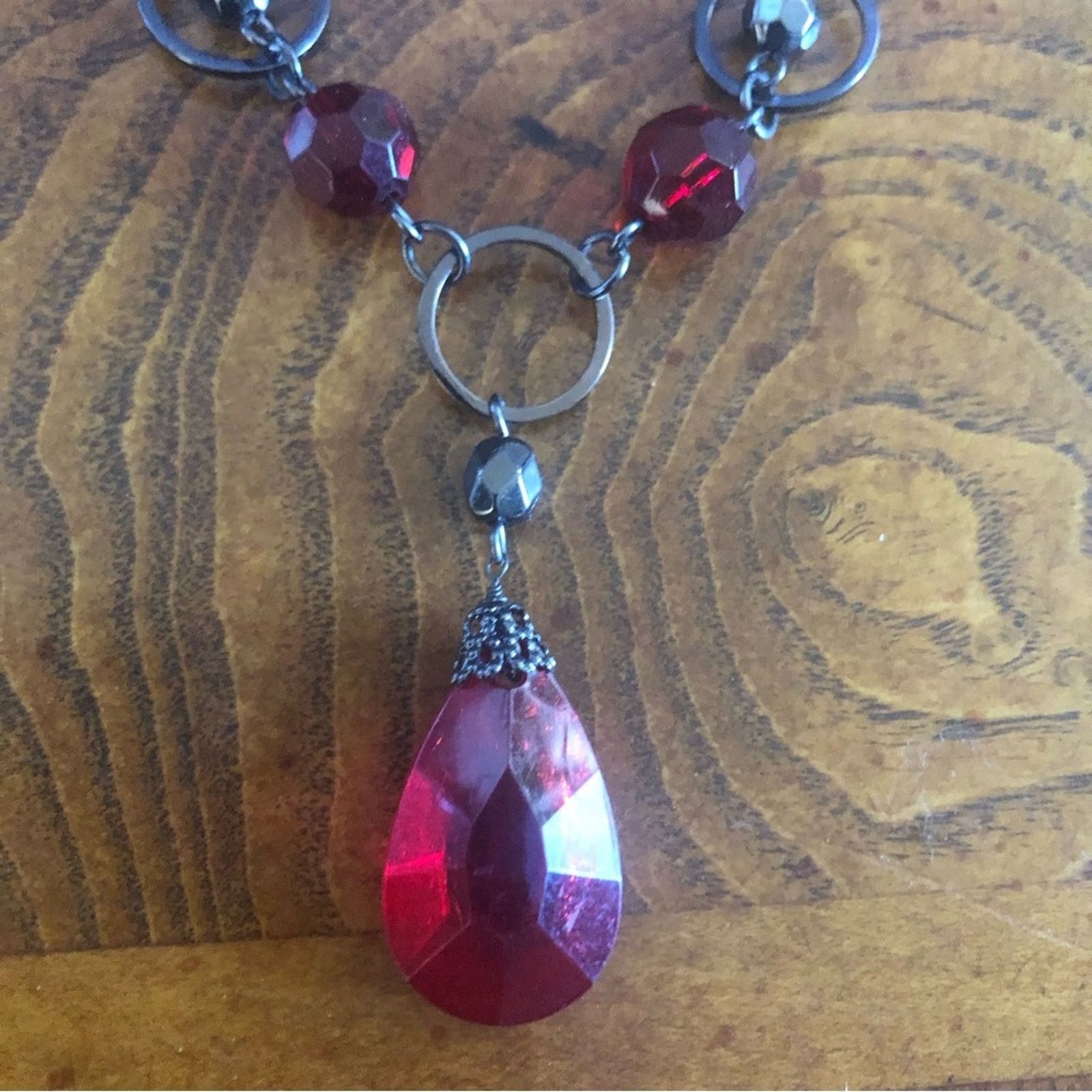 Jewelry Faceted vampire blood glass gunmetal floating bead necklace Size ONE SIZE - 10 Thumbnail