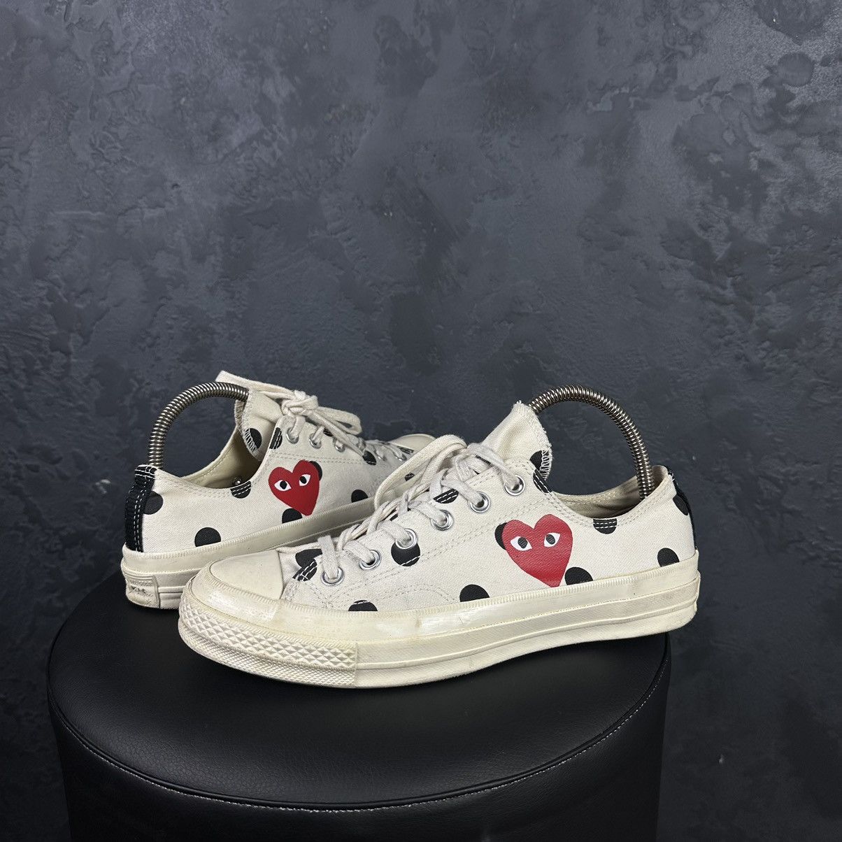 Comme des Garcons × Converse Play Converse x Comme des Garçons Chuck Low "Polka Dot" Size US 7 / EU 40 - 8 Thumbnail