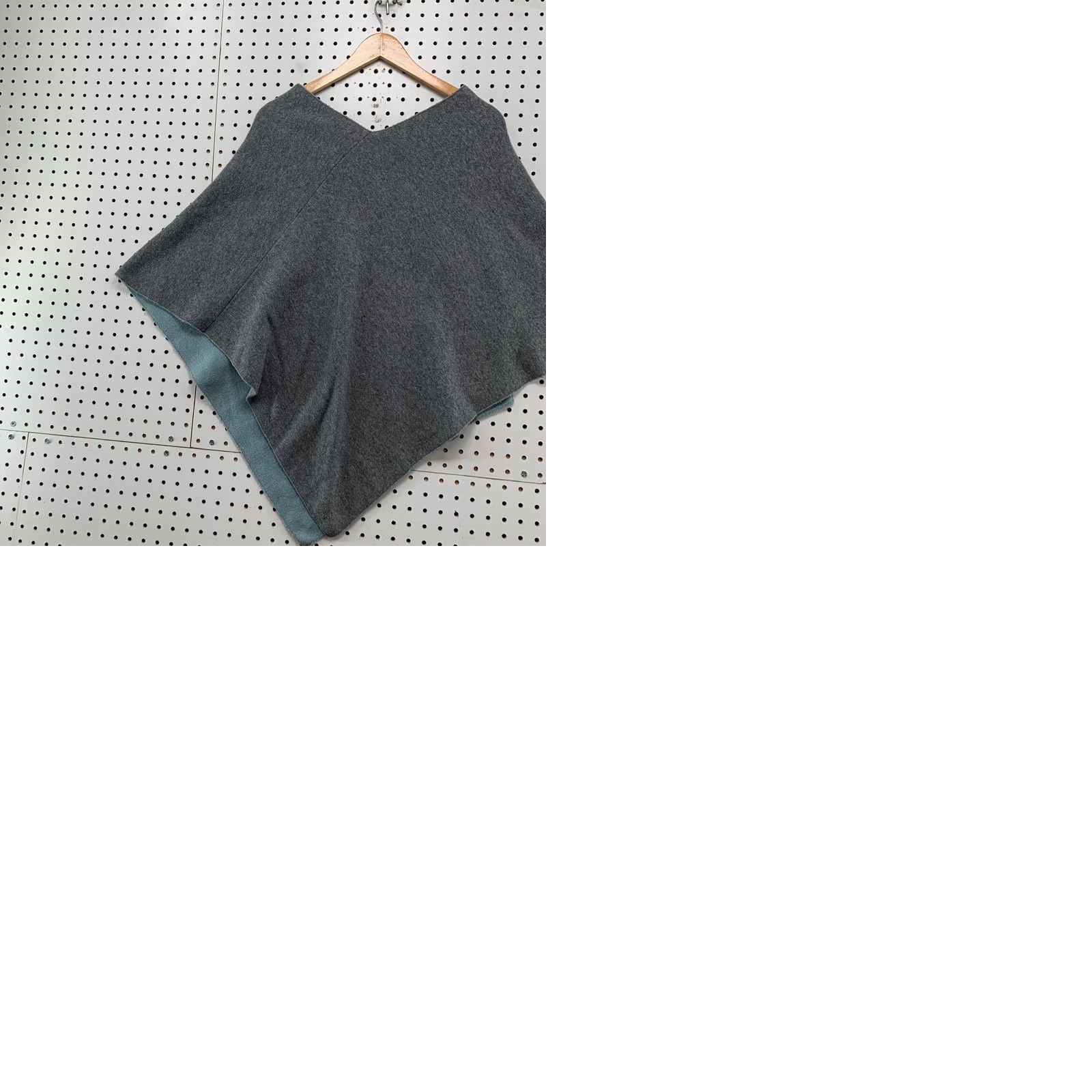 Vintage Nardi & Tagliaferri Italy Wool Sweater Poncho Womens One Size Gray Zipper Size ONE SIZE - 9 Thumbnail