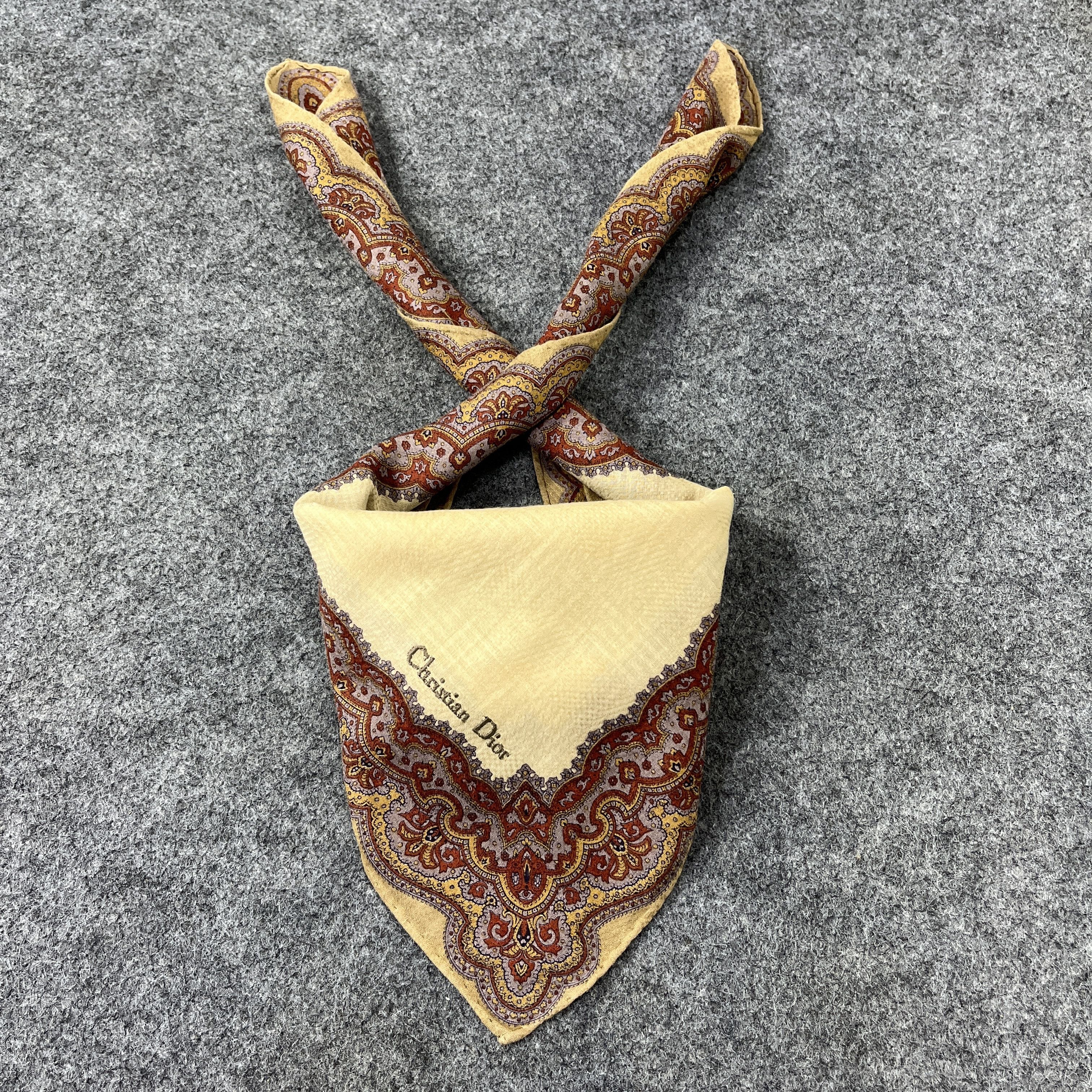 Vintage Christian Dior Handkerchief / Bandana / Neckerchief B687 Size ONE SIZE - 9 Thumbnail