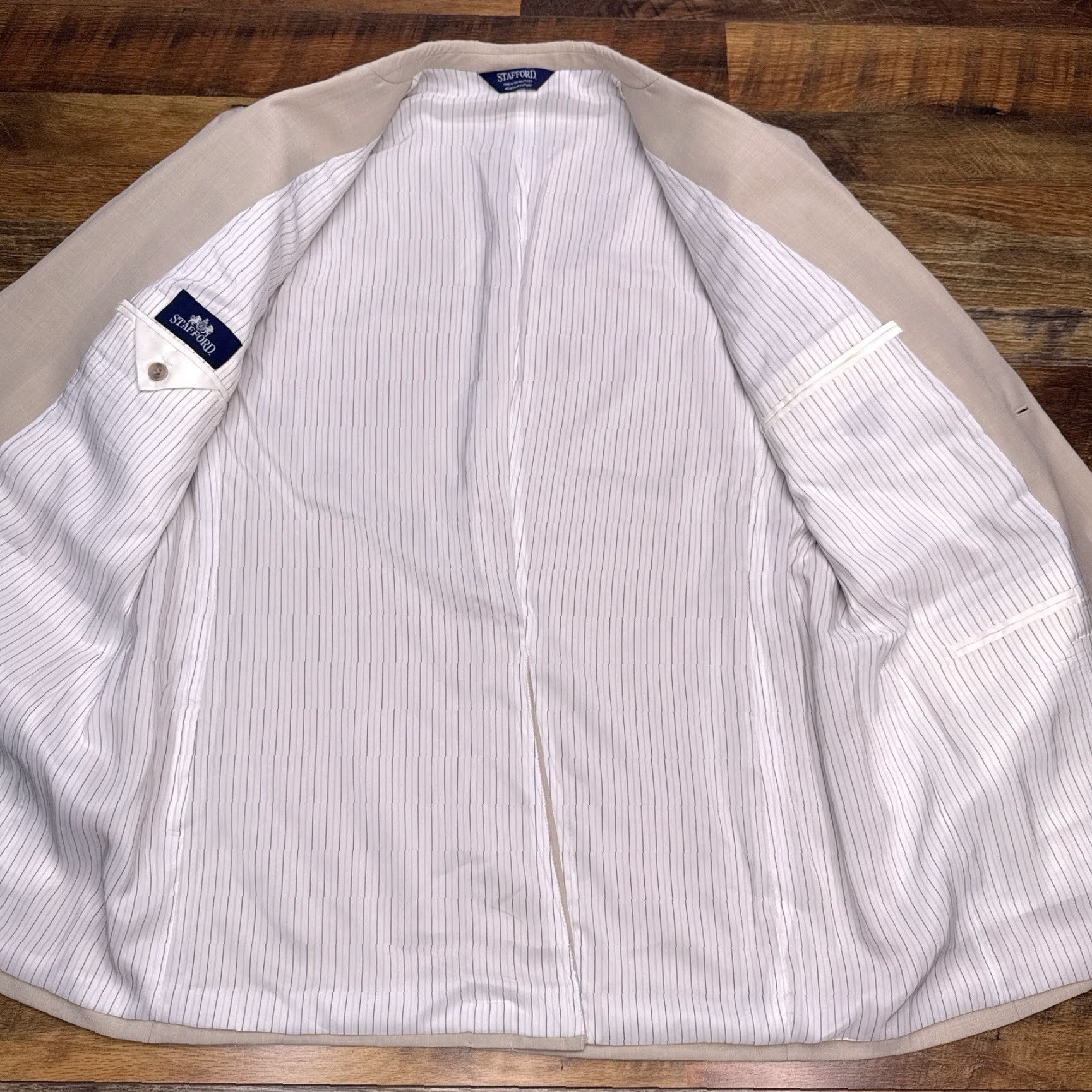 Stafford Stafford Suit 2 Piece Long Tan Pleated Notch Lapel Single-Breasted 46 Chest 48 36 Skinny? Size 46R - 3 Thumbnail