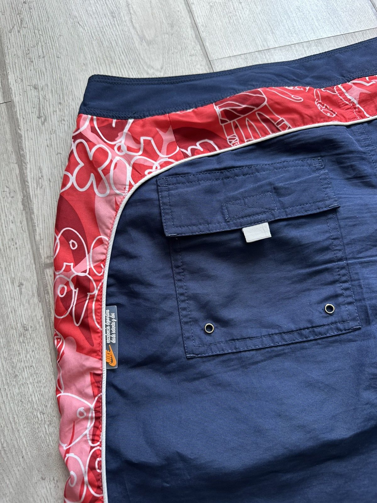 Nike Vintage 90s Nike Swim Shorts Streetwear Size US 33 - 9 Thumbnail