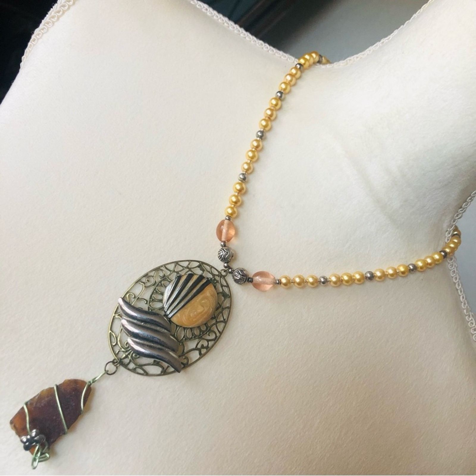 Handmade Handcrafted repurpose wired carnelian pearl necklace Size ONE SIZE - 1 Thumbnail