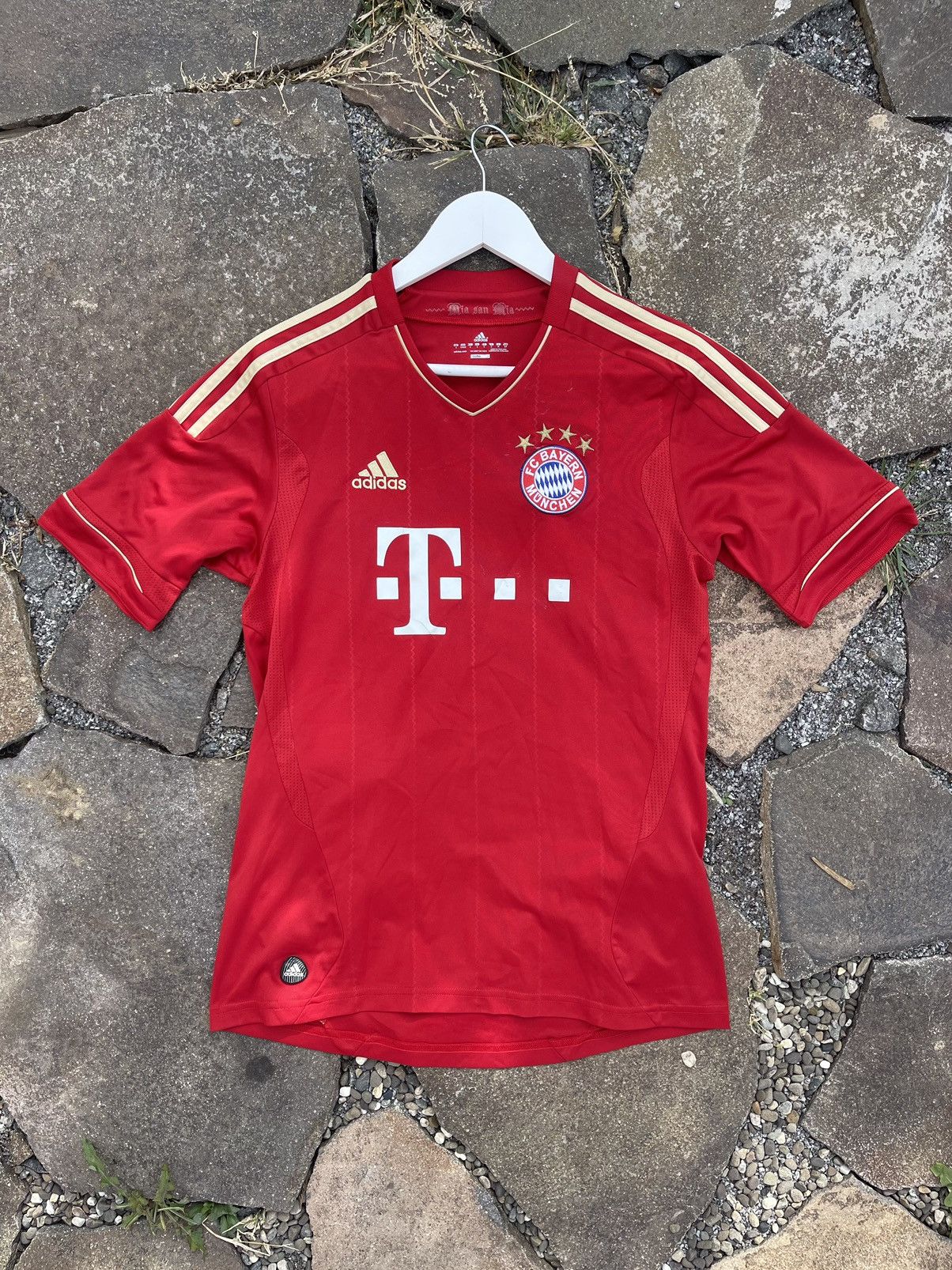 Adidas 2011 Adidas Bayern Munich red soccer jersey y2k Size US S / EU 44-46 / 1 - 1 Thumbnail
