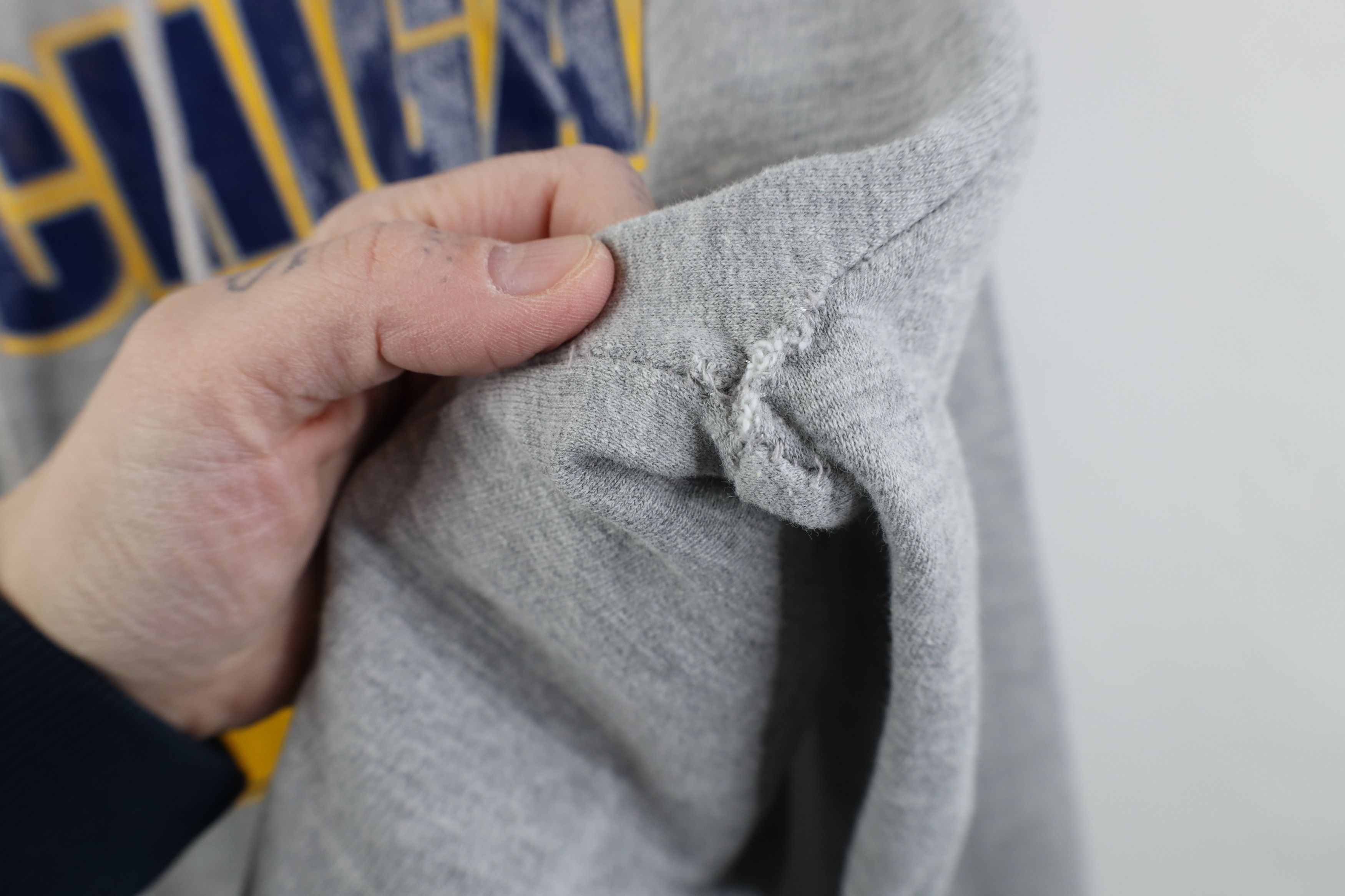 Vintage Vintage 90s University of Michigan Hoodie Sweatshirt Gray Size US S / EU 44-46 / 1 - 7 Thumbnail