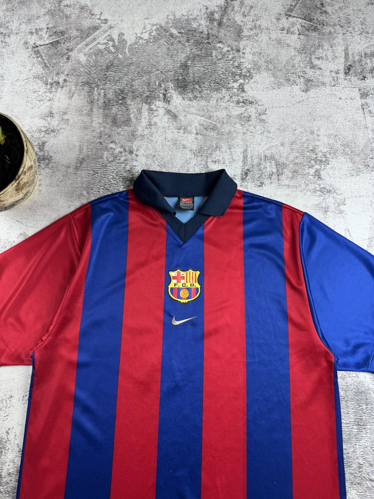 Nike BARCELONA GETHIN 2001/2002 Vintage Nike Soccer Football Football Shirt Jersey Size US L / EU 52-54 / 3 - 6 Thumbnail