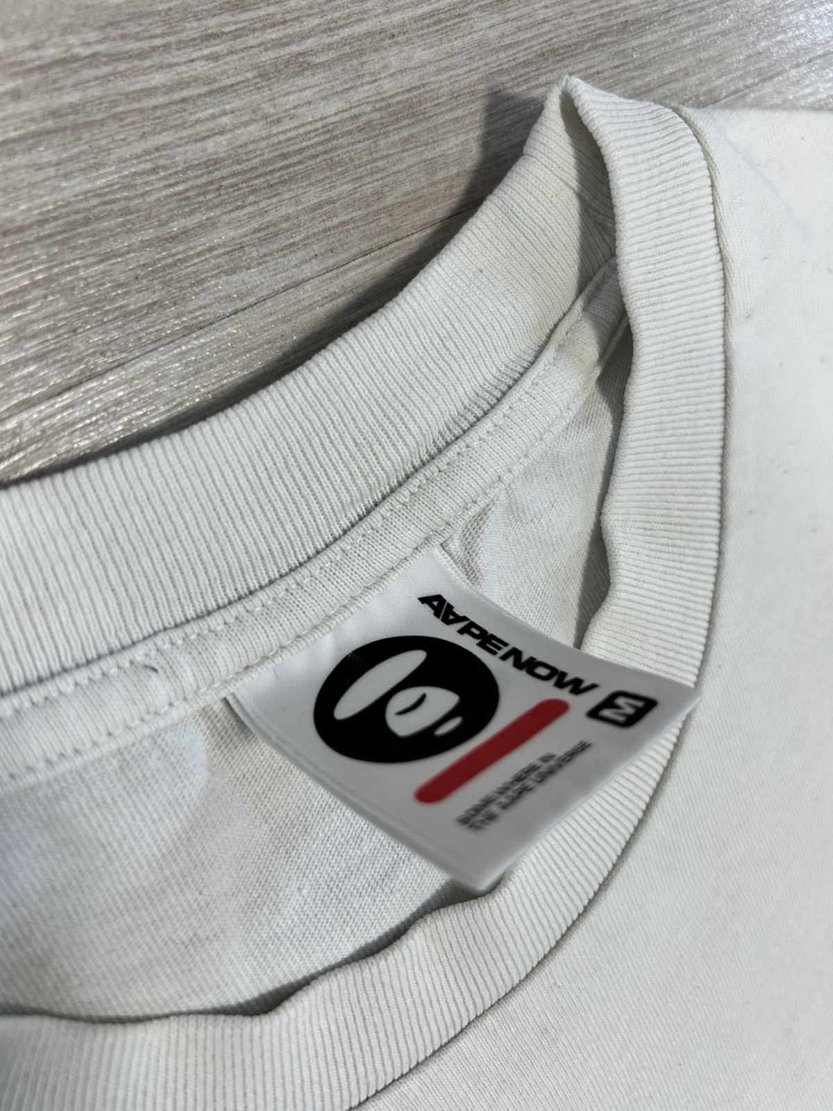 Aape AAPE NOW T-shirt by BAPE Size M Size US M / EU 48-50 / 2 - 5 Thumbnail
