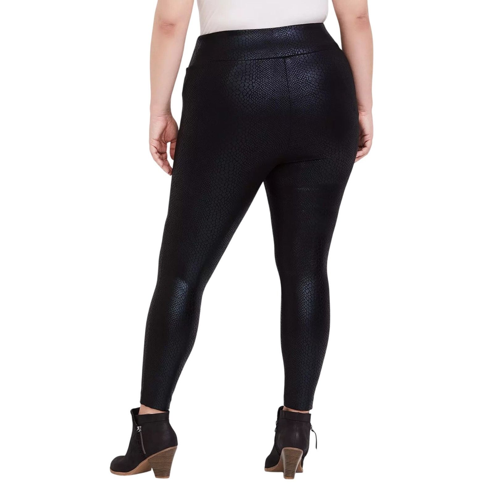 Torrid NWT Torrid Snake Print Pants Plus 3 3X Pull on High-Rise Size 42" / US 20 - 2 Thumbnail
