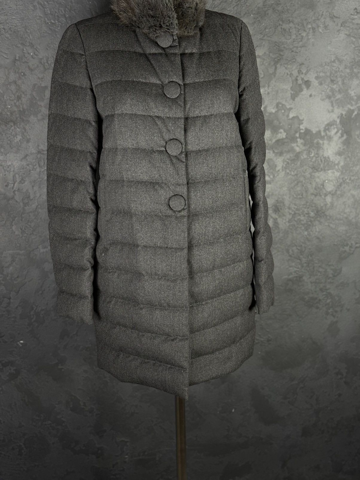 Moncler Moncler Seyne Giubbotto Women’s Down Coat Jacket Fur Grey Size XS / US 0-2 / IT 36-38 - 3 Thumbnail