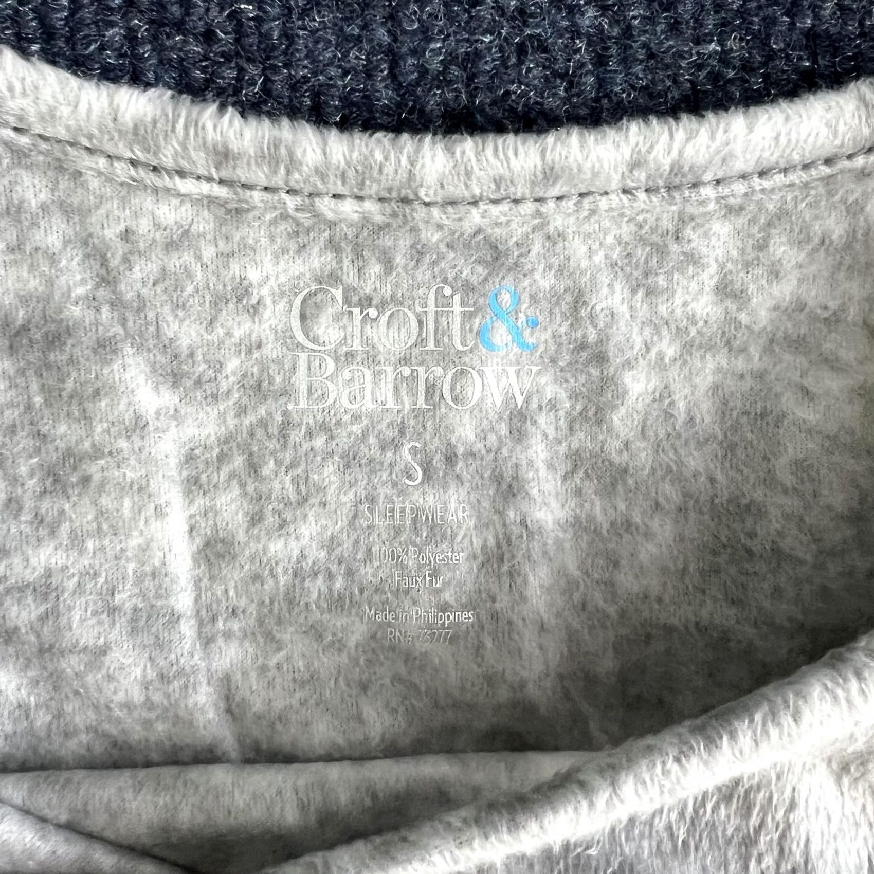 Croft & Barrow Croft & Barrow Pajama Top Womens Small Gray Faux Fur Long Sleeve Sleepwear Size S / US 4 / IT 40 - 3 Thumbnail
