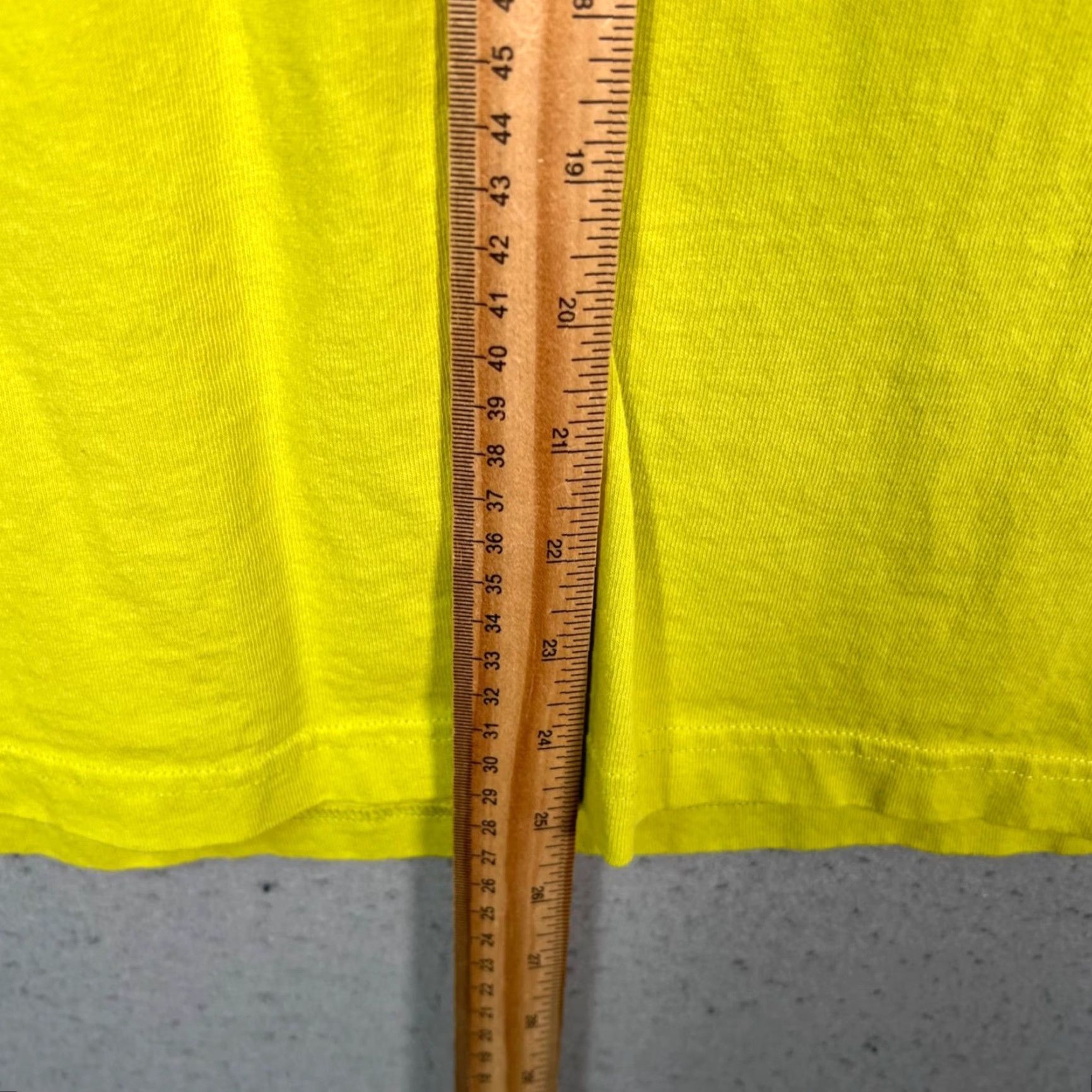 Uniqlo Uniqlo T-Shirt Mens Small Cotton Grapefruit Green Absolutely Crew Neck Short Sleeve 2020s Spring Summer Fall Clothing Shirt Green Size US S / EU 44-46 / 1 - 7 Thumbnail