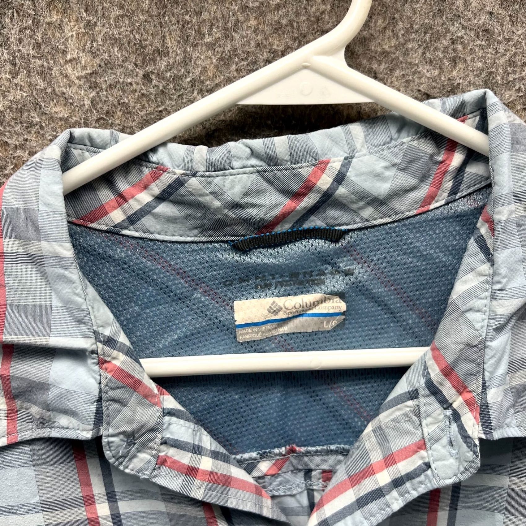 Vintage VINTAGE Columbia Shirt Mens Large Blue Button-Down Hike Omni Shield Vented Plaid Fishing Size US L / EU 52-54 / 3 - 6 Thumbnail