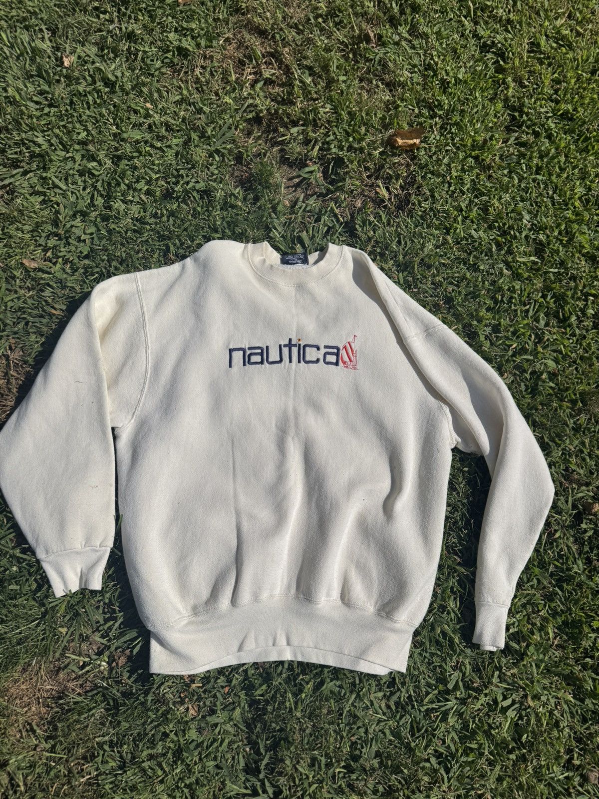 Nautica VINTAGE WHITE NAUTICA CREWNECK Size US XL / EU 56 / 4 - 1 Thumbnail