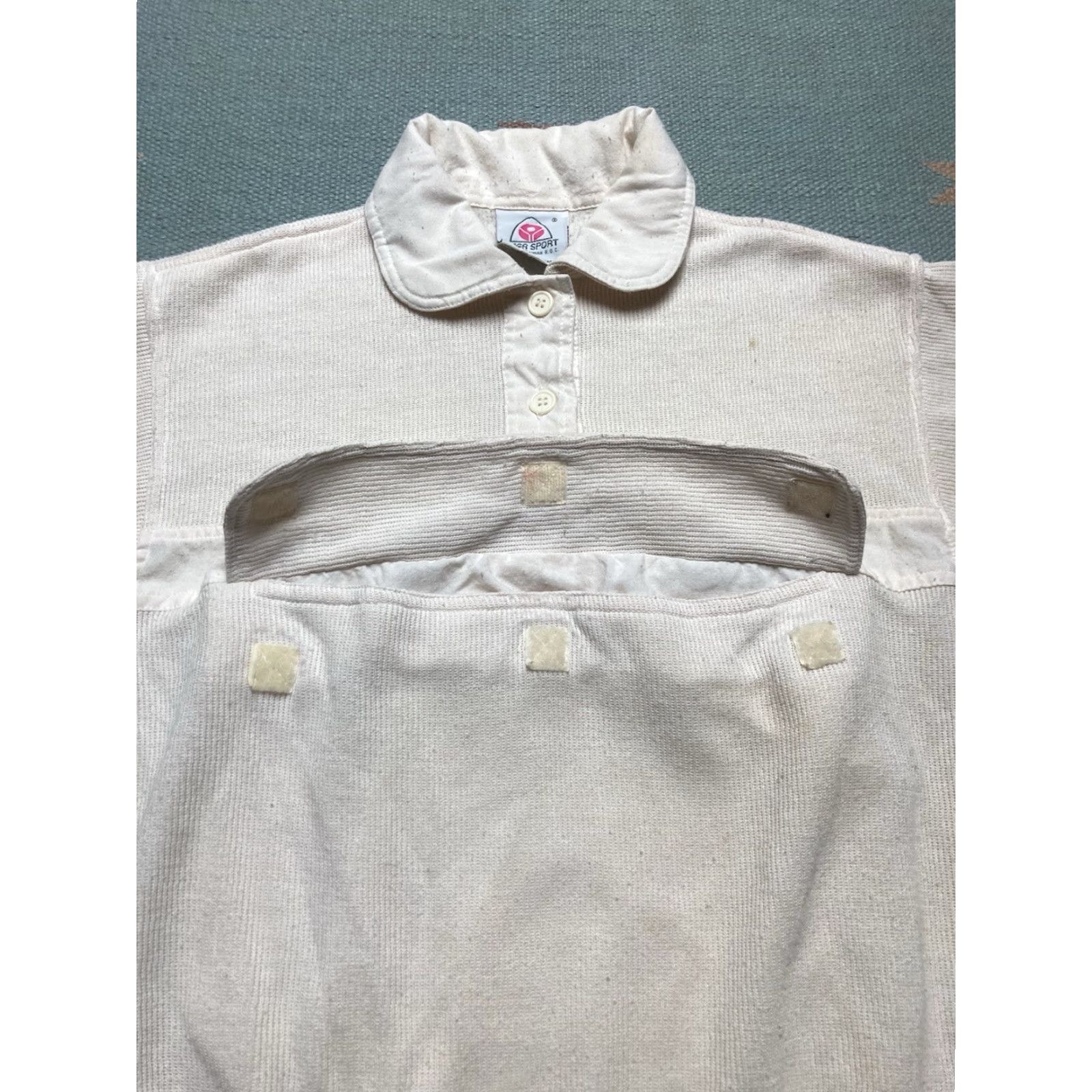 Vintage Vintage 80s Megasport Small White Long Sleeve Henley T-Shirt User: Vintage 80s Megasport Small White Long Sleeve Henley T-Shirt Size US S / EU 44-46 / 1 - 3 Thumbnail