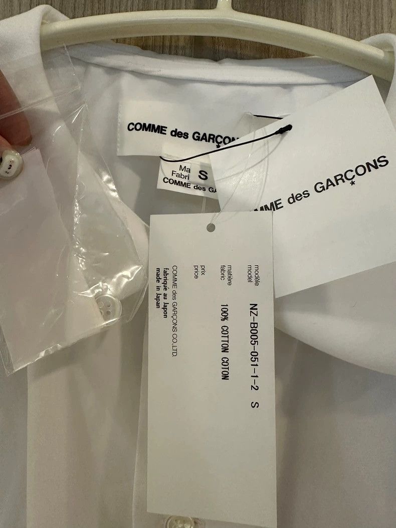 Comme des Garcons Comme Des Garcons Cute white shirt with gold ingot collar Size S / US 4 / IT 40 - 3 Thumbnail