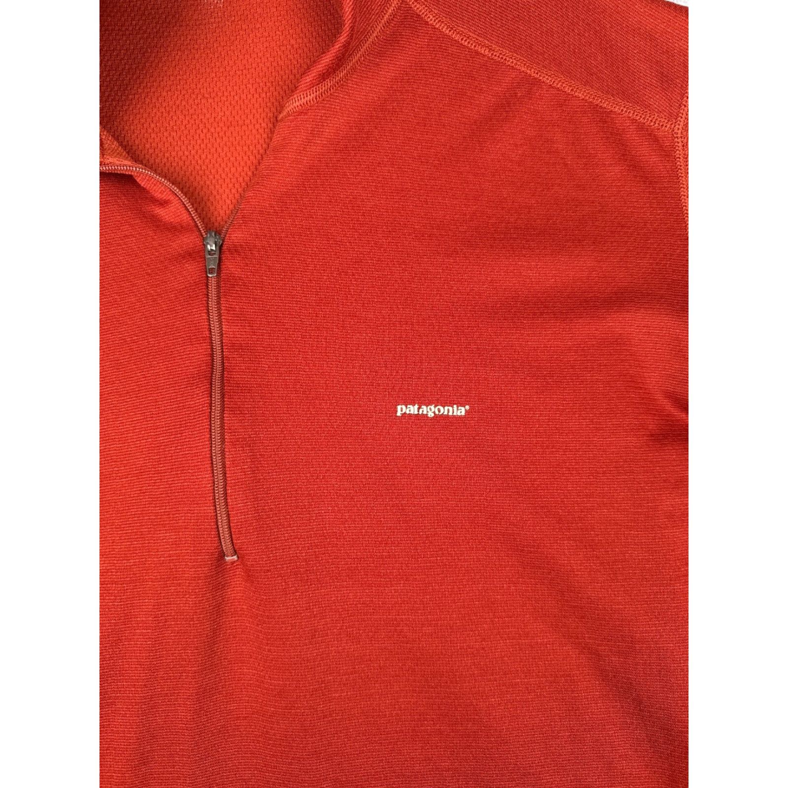 Patagonia Patagonia Shirt Men L Red Capilene Mock Neck 1/4 Zip 100% Polyester Shirt Mens Red Capilene Mock Neck 1/4 Zip Patagonia Size US L / EU 52-54 / 3 - 6 Thumbnail