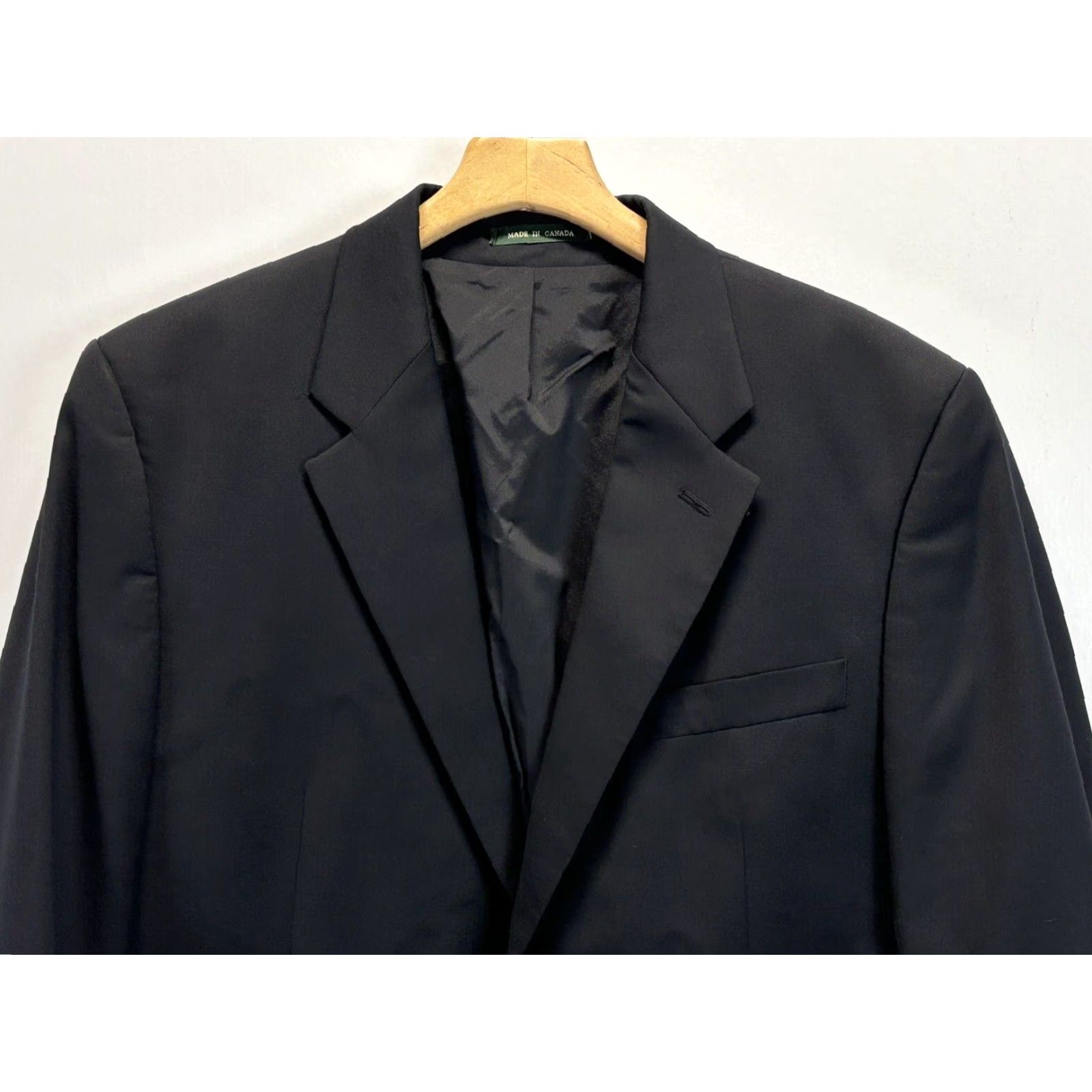 Ralph Lauren Lauren Ralph Lauren Men’s Blazer Sport Coat 42L Black 2-Button 100% Wool Career Jacket Style Men's Size 42L Regular Wool Blazer Black Size 42L - 4 Thumbnail