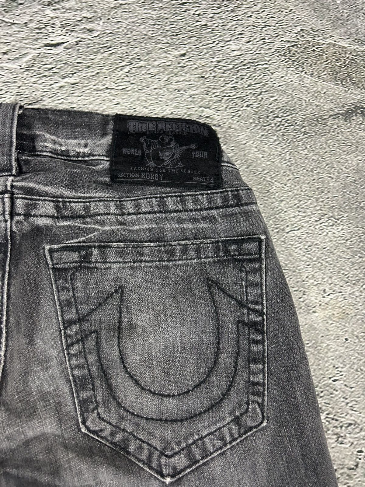 True Religion True Religion jeans grey black thick stitching Bobby Size US 32 / EU 48 - 2 Thumbnail